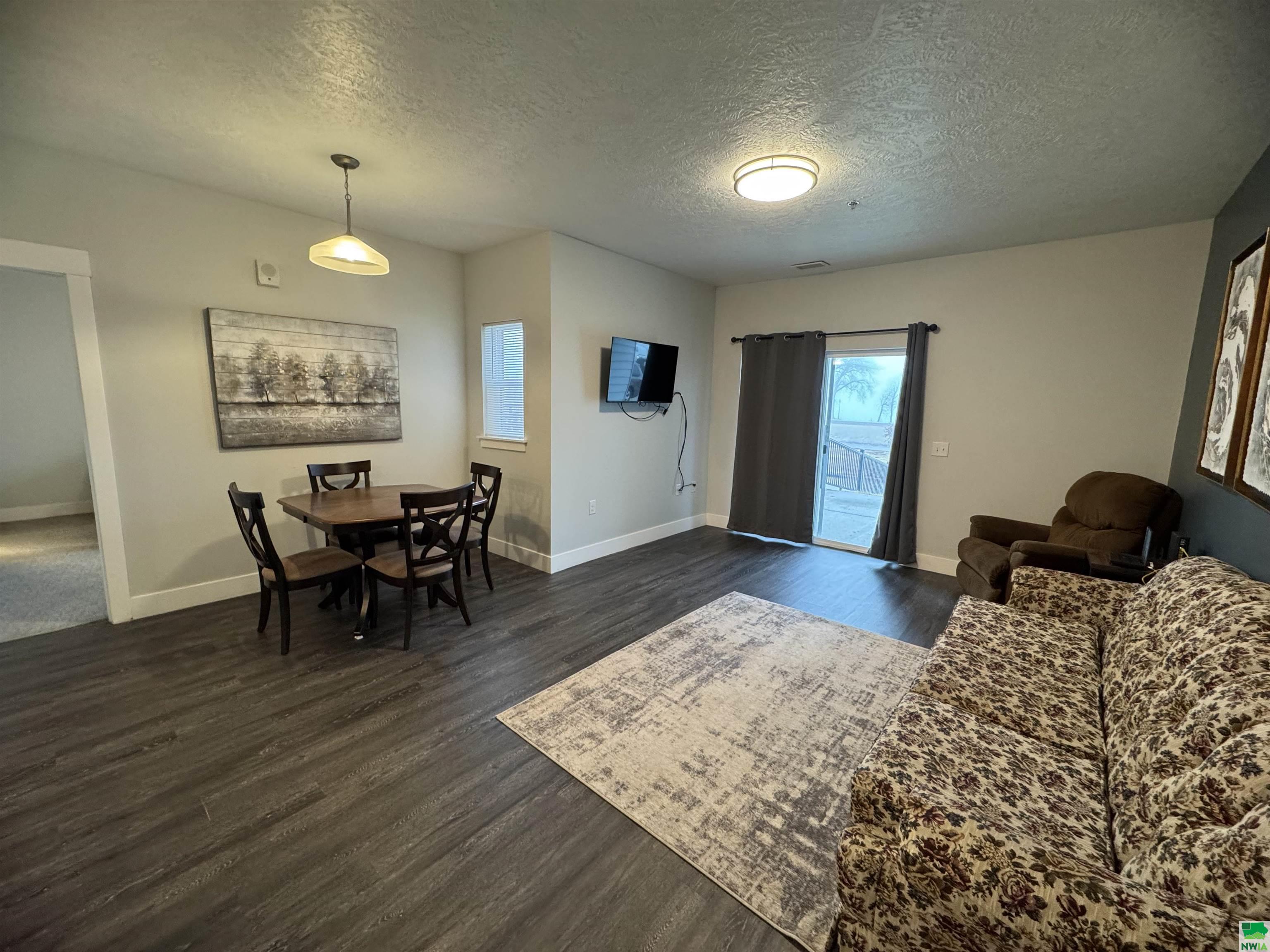 MLS #827207