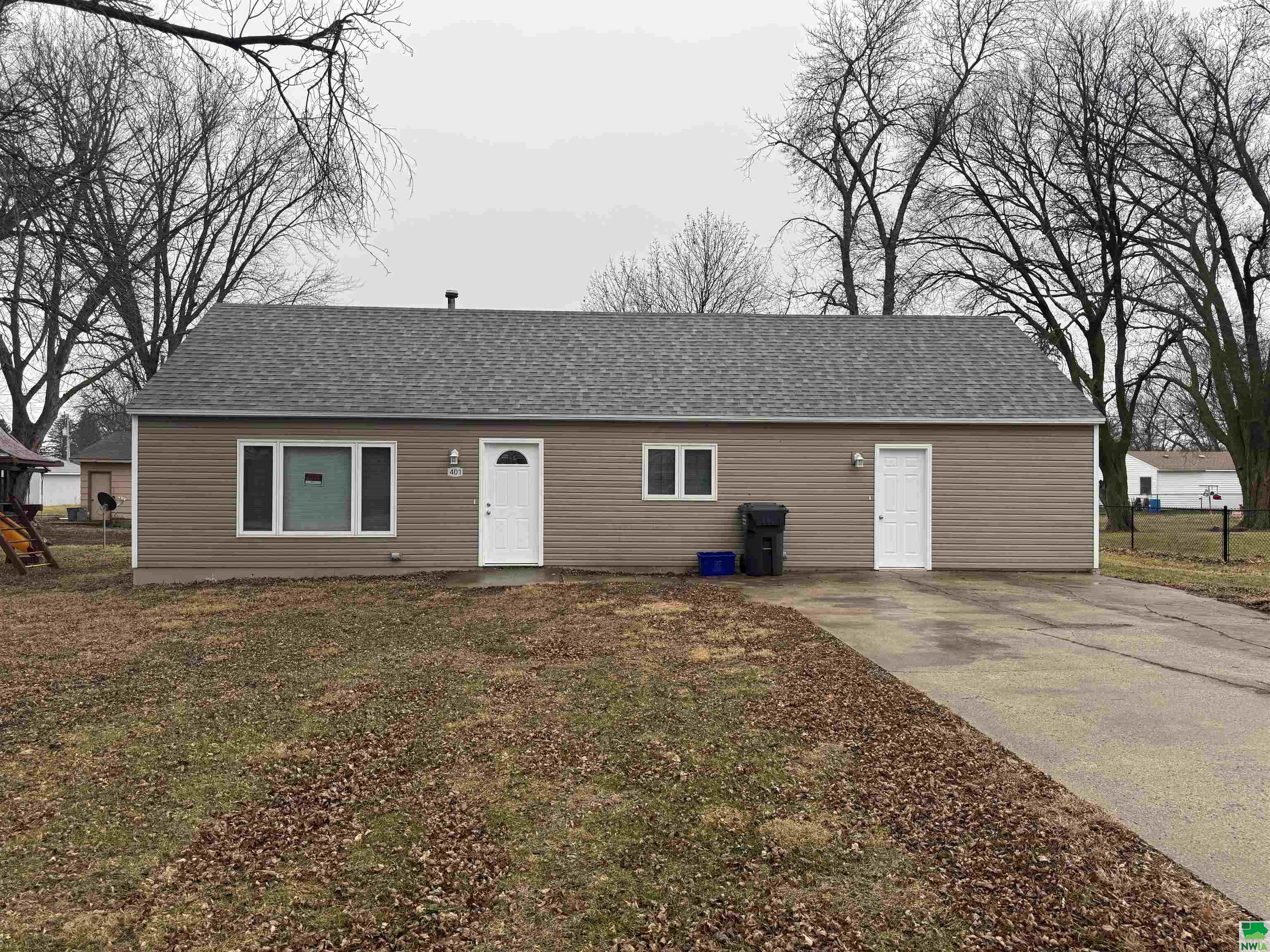 401 7th St, Battle Creek, IA 51006 