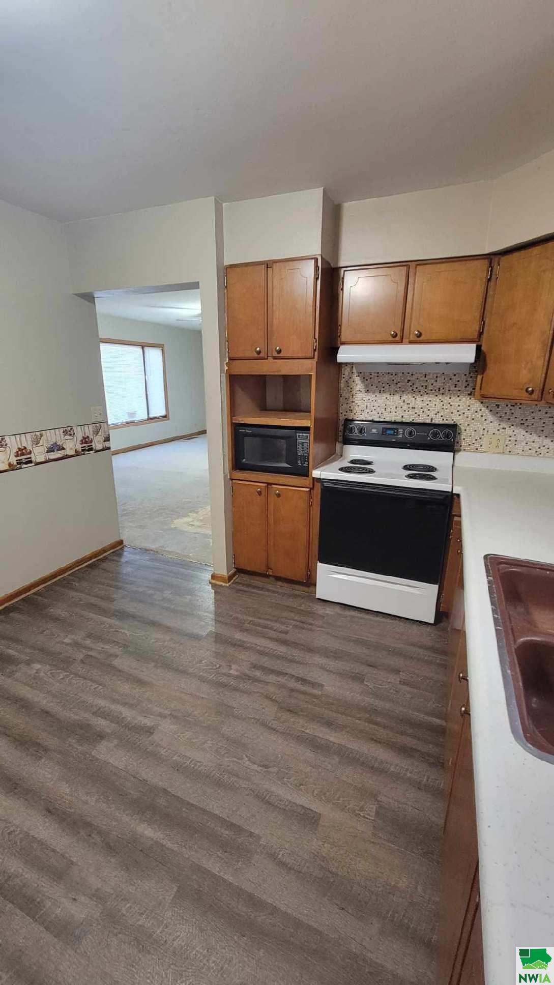 MLS #827213