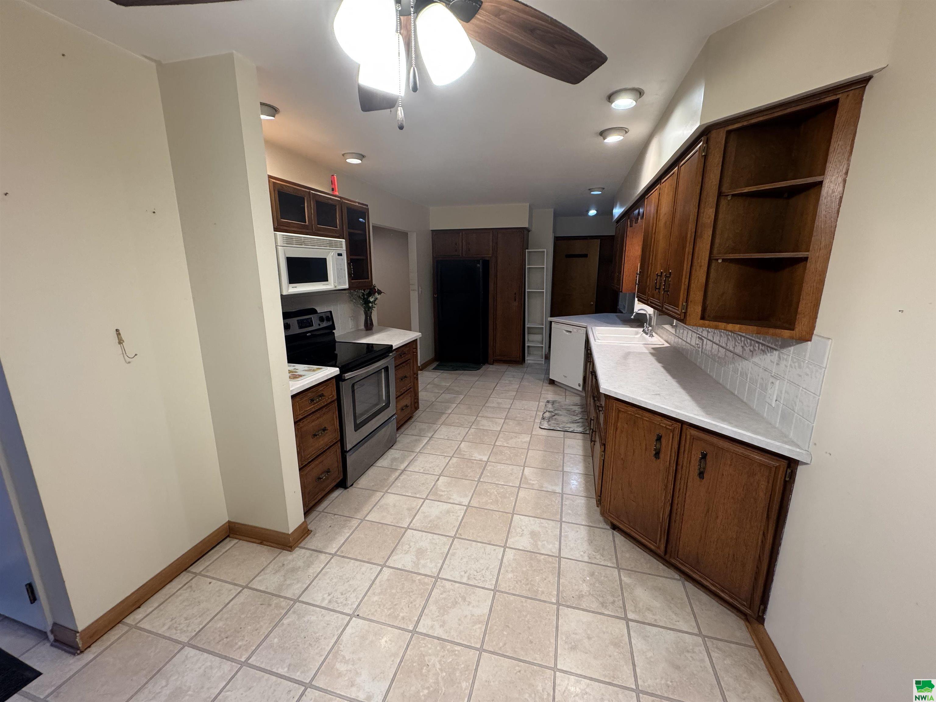 MLS #827231