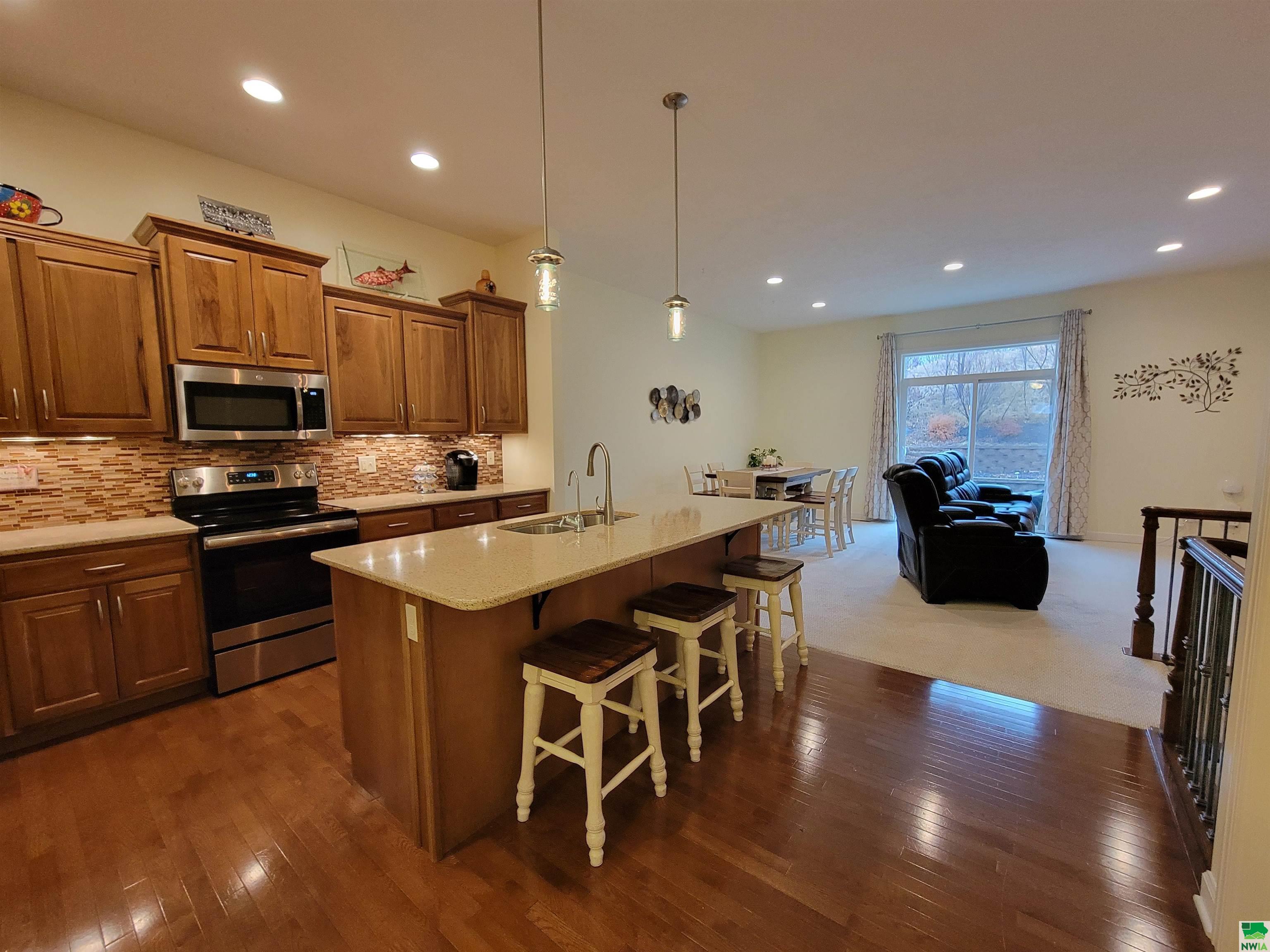 MLS #827253