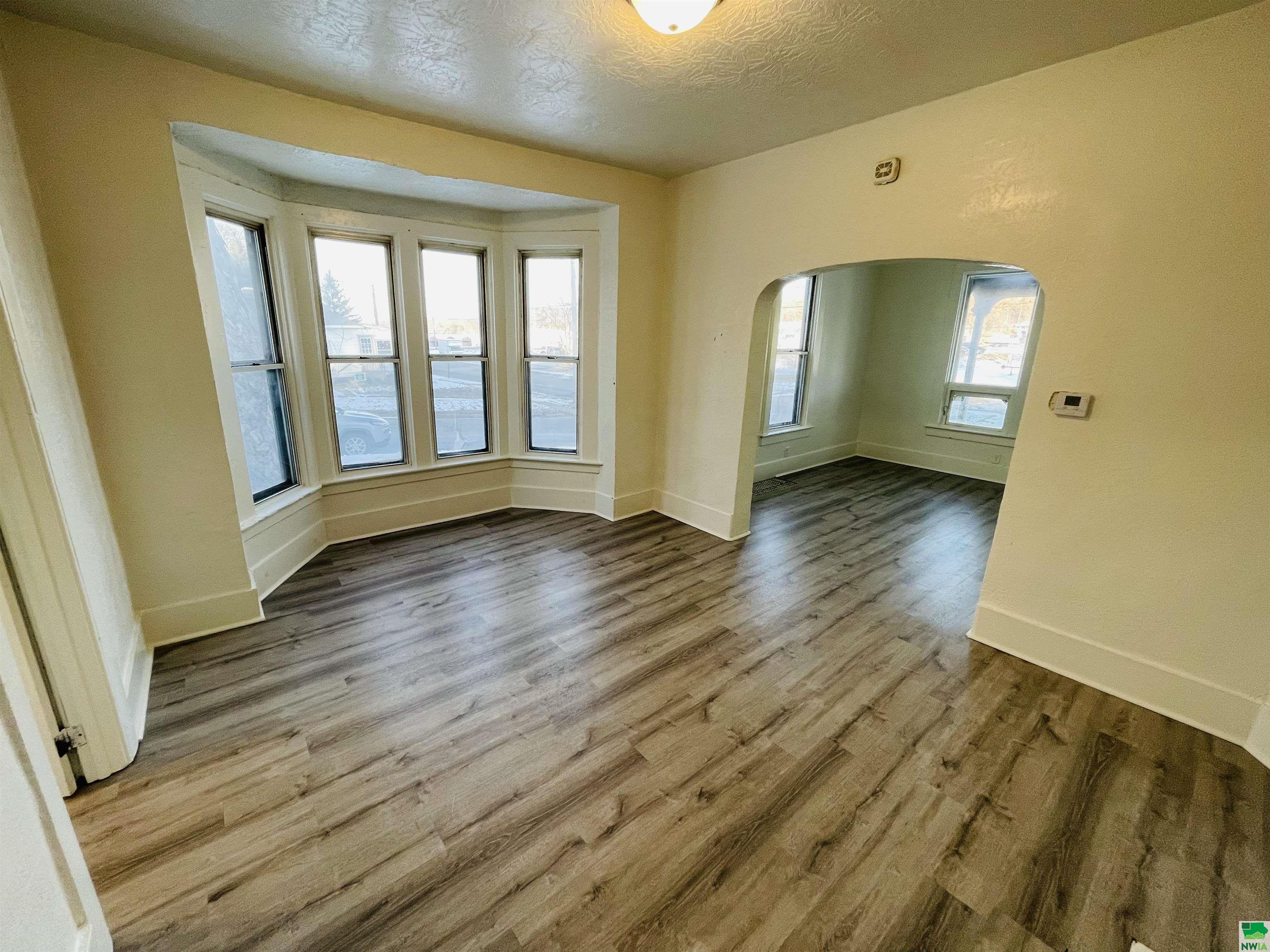 MLS #827302