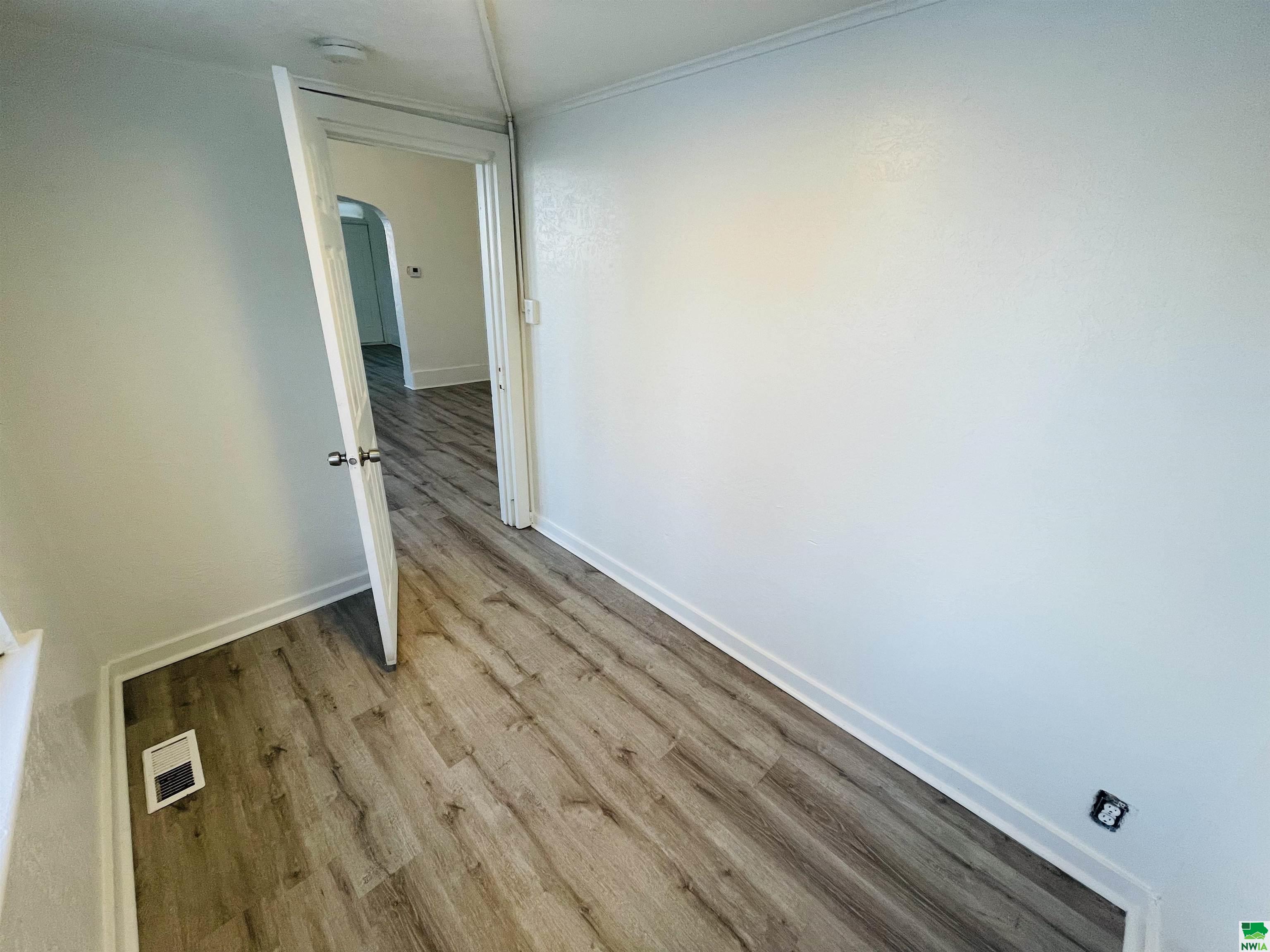 MLS #827302