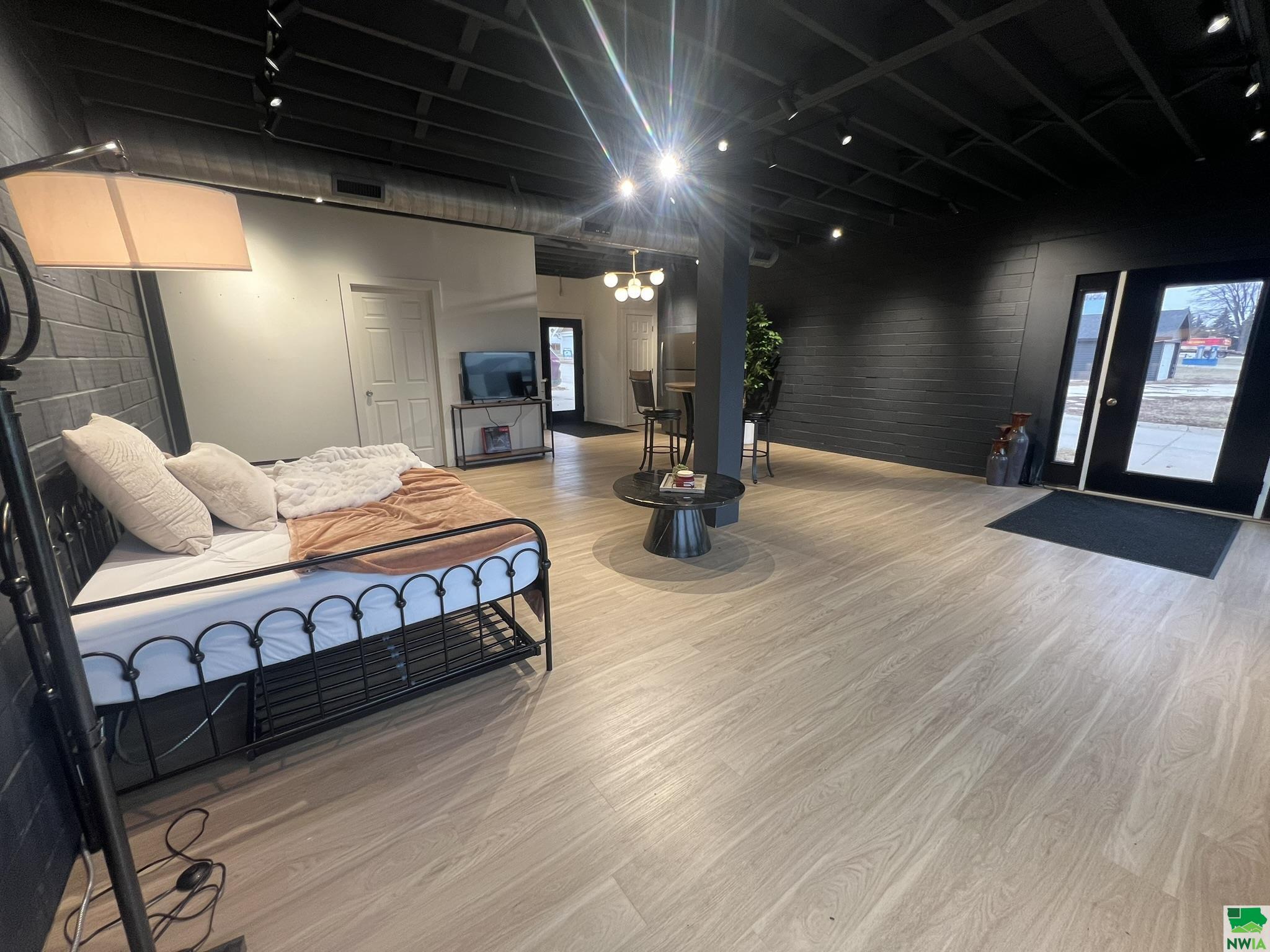 MLS #827304