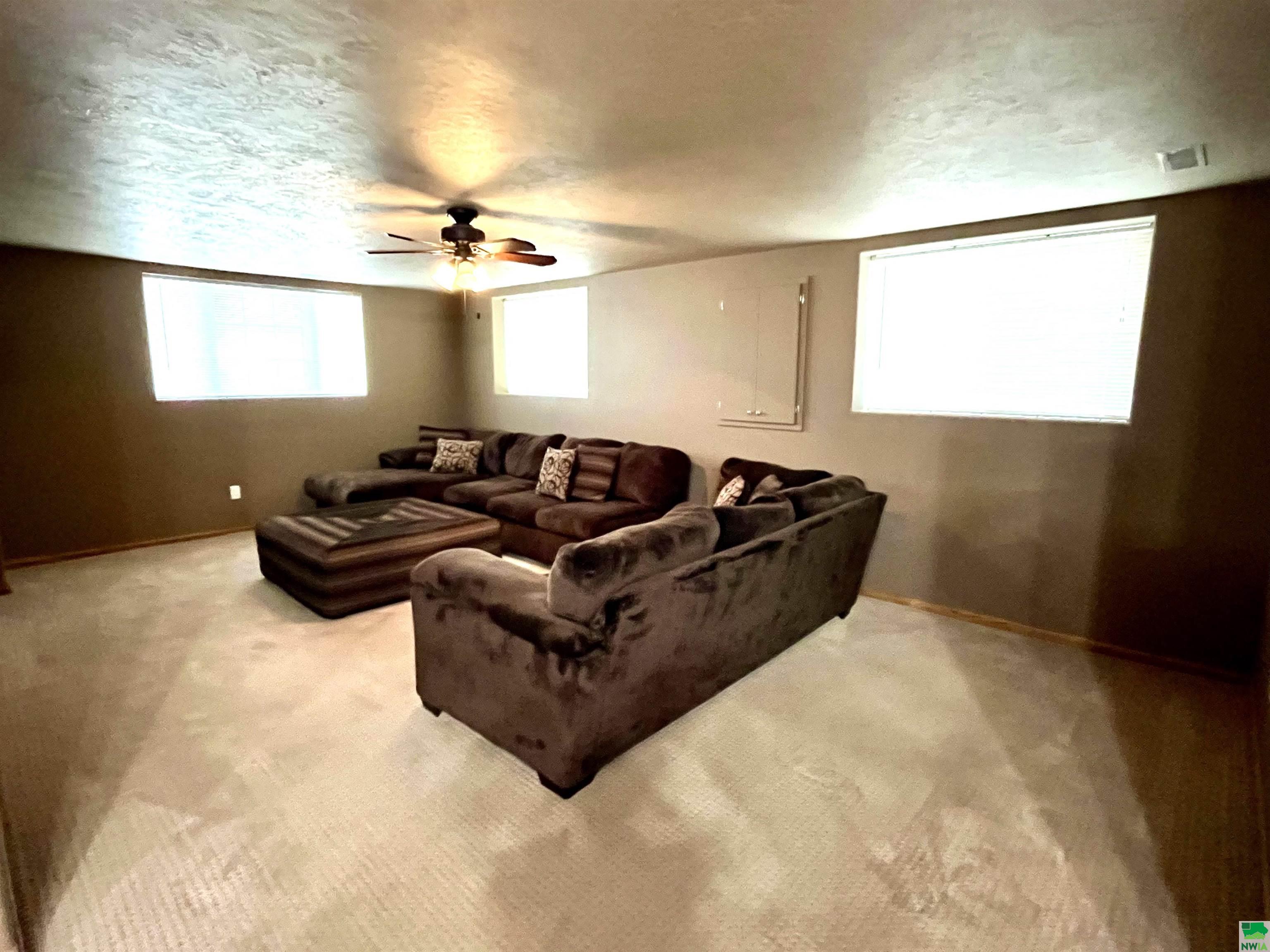 MLS #827321