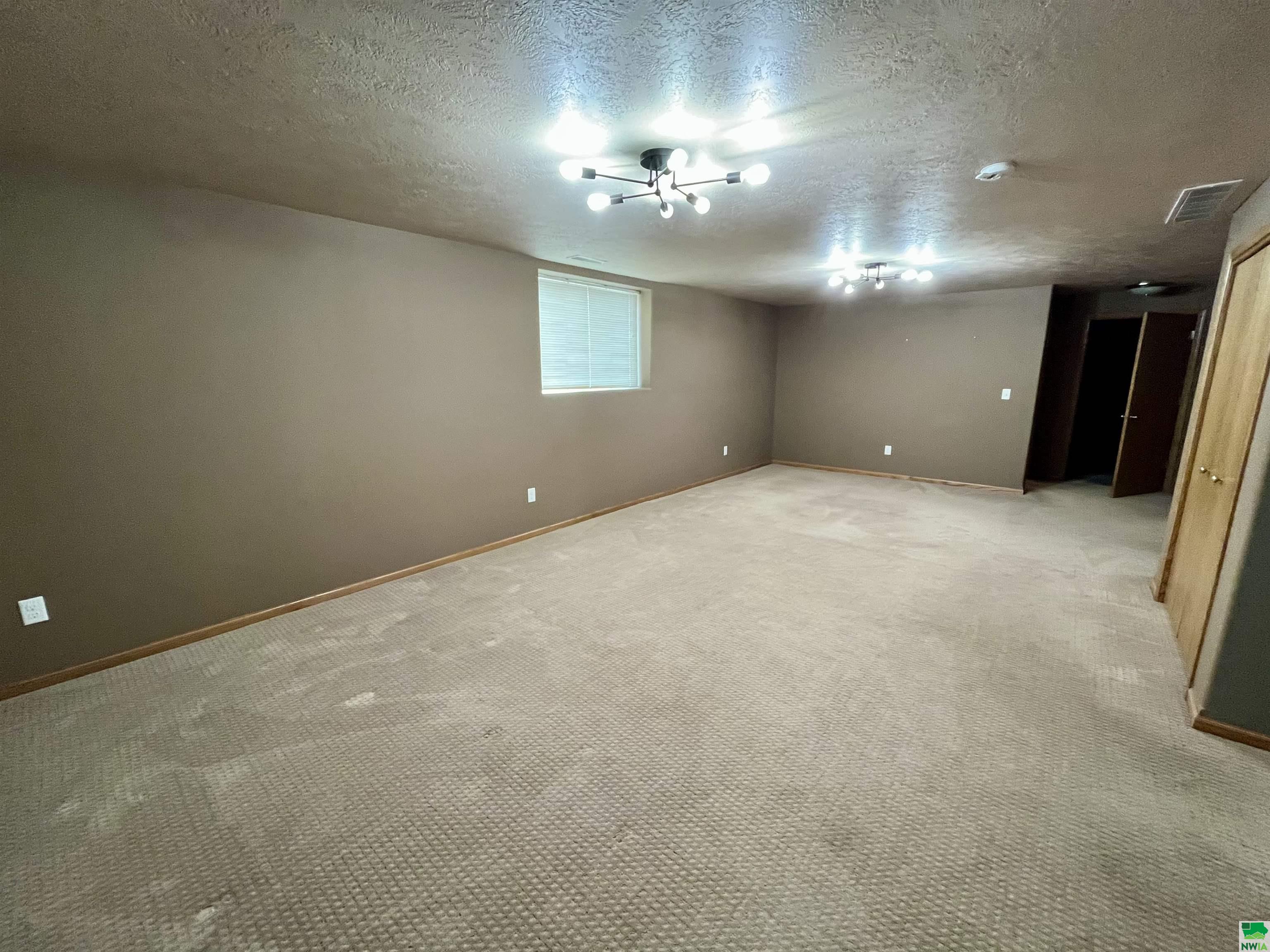 MLS #827321