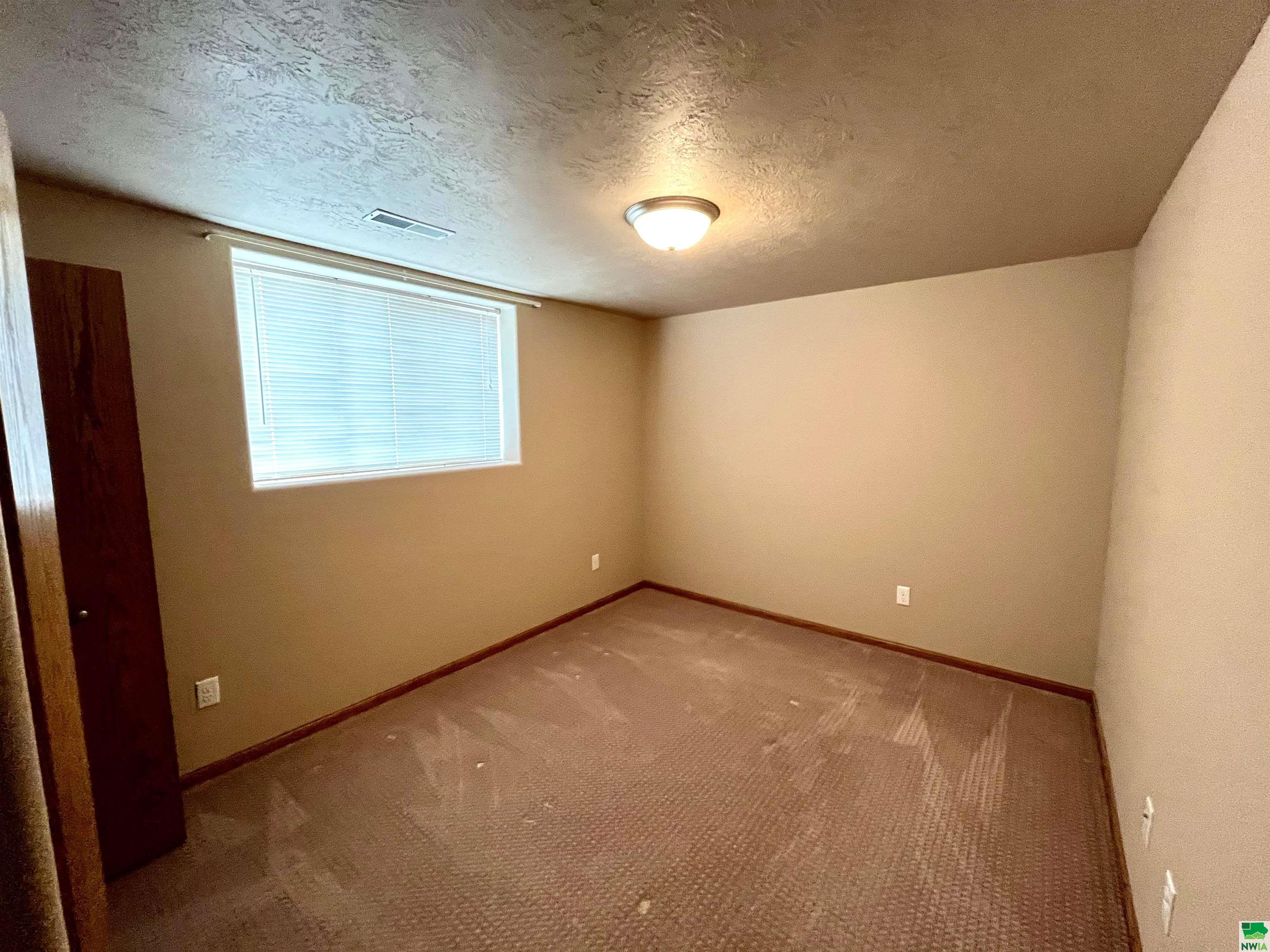 MLS #827321