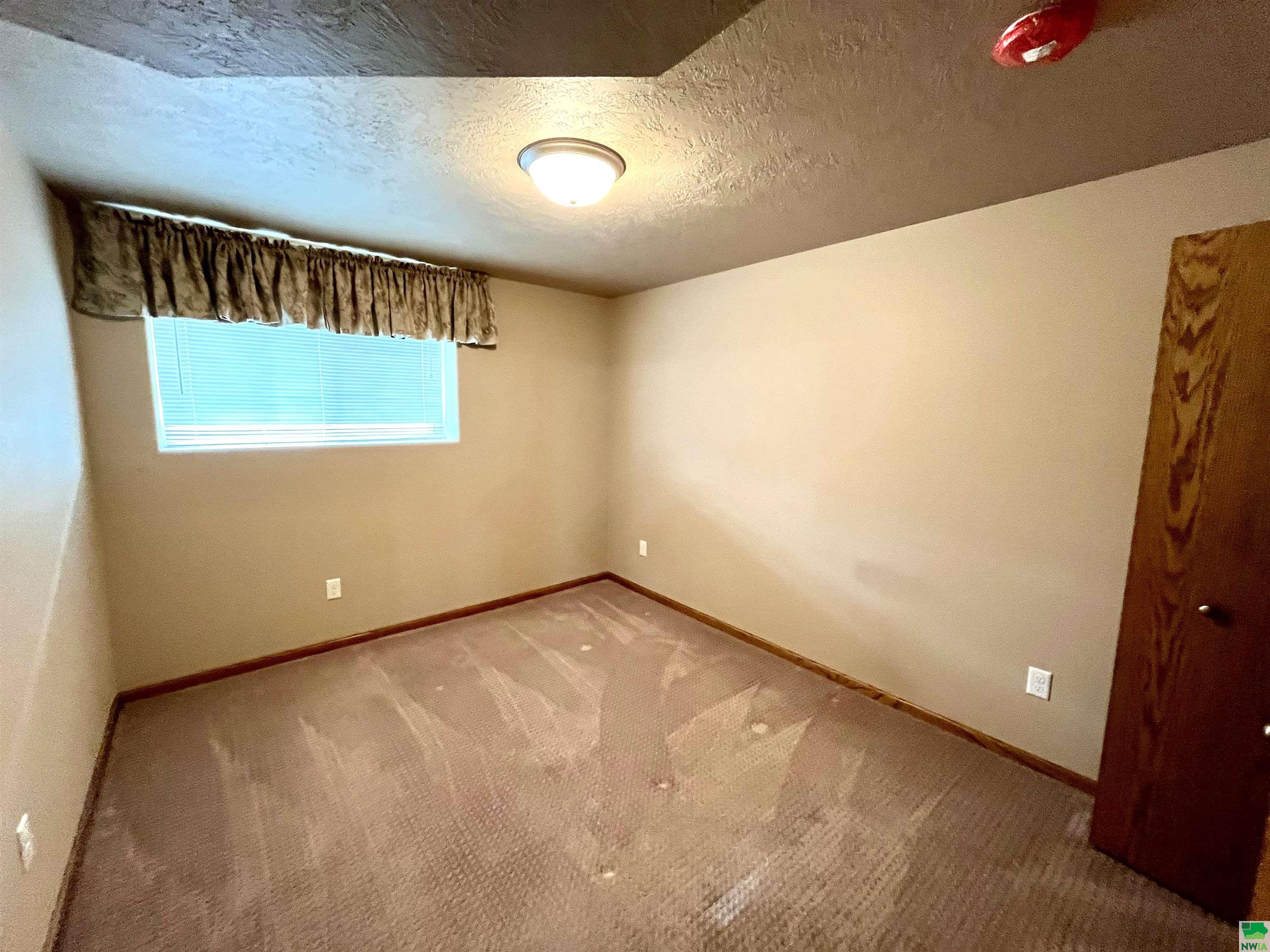 MLS #827321