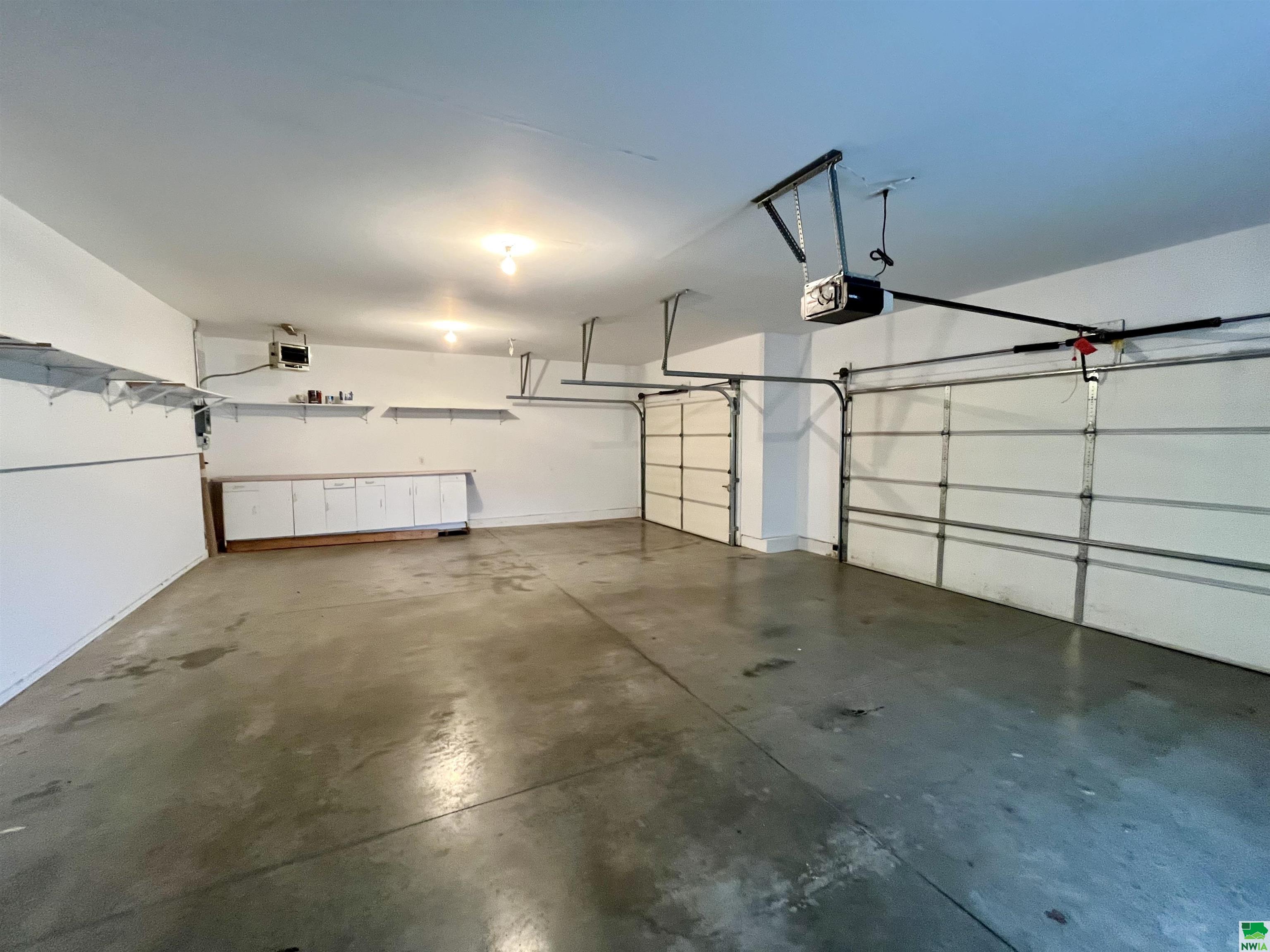 MLS #827321