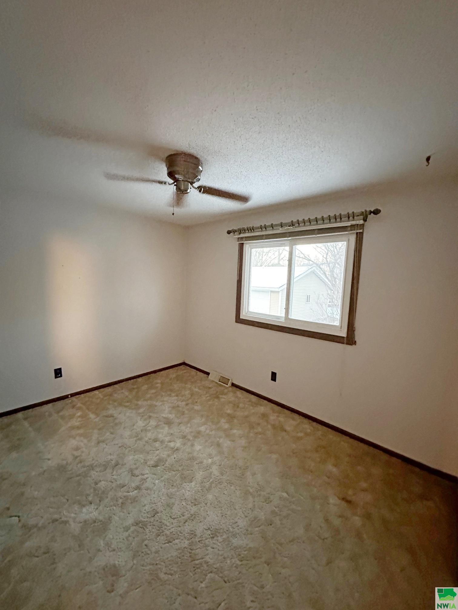 MLS #827323