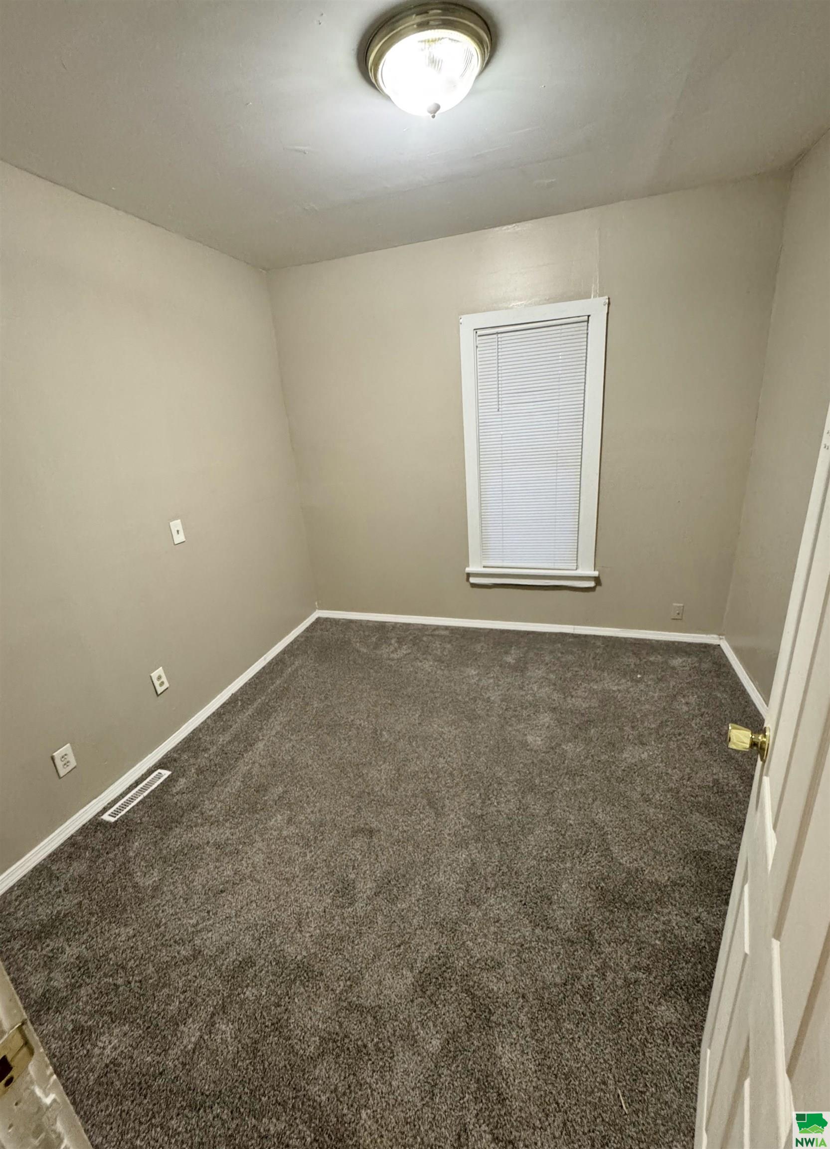 MLS #827324