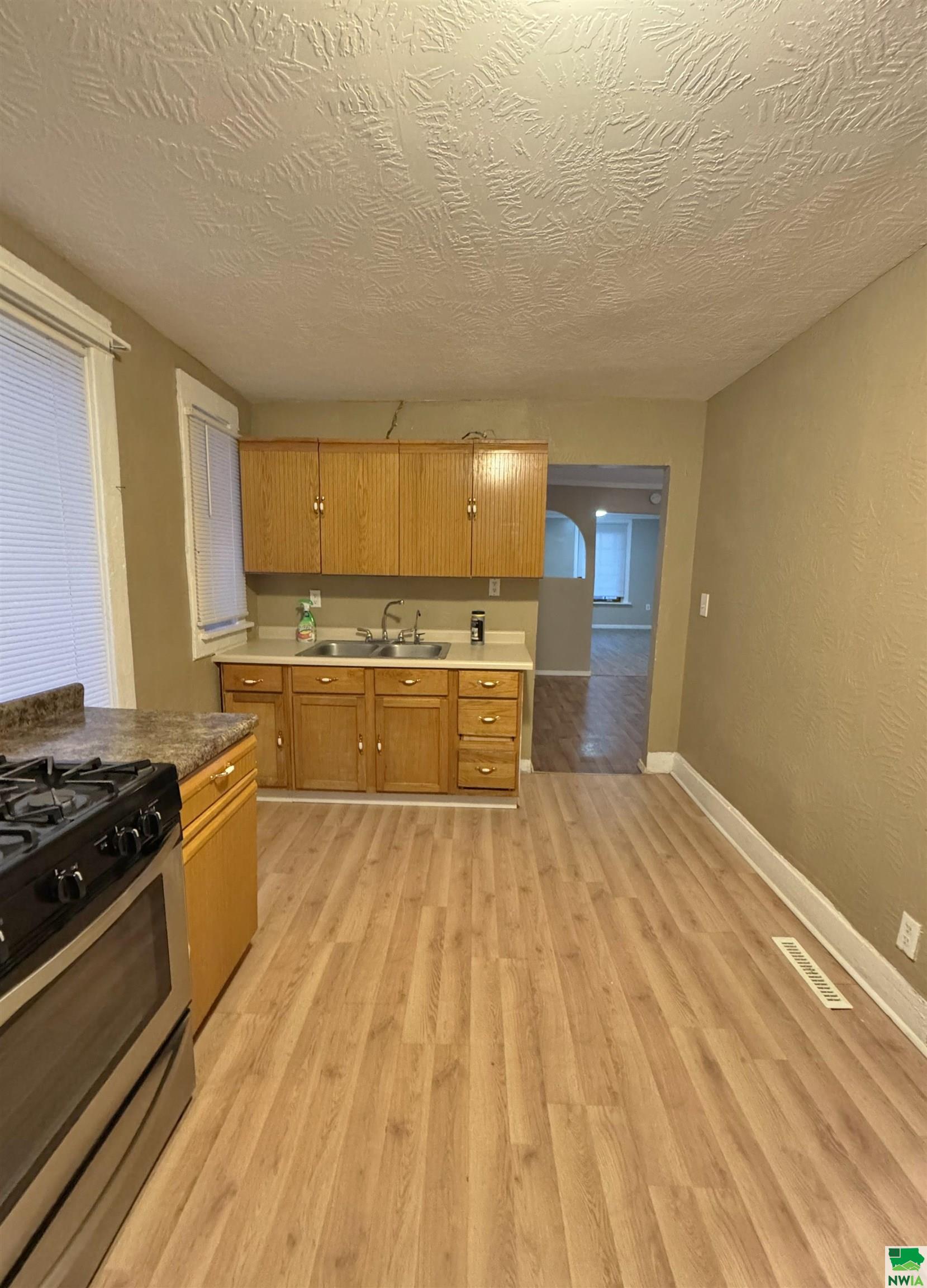 MLS #827324