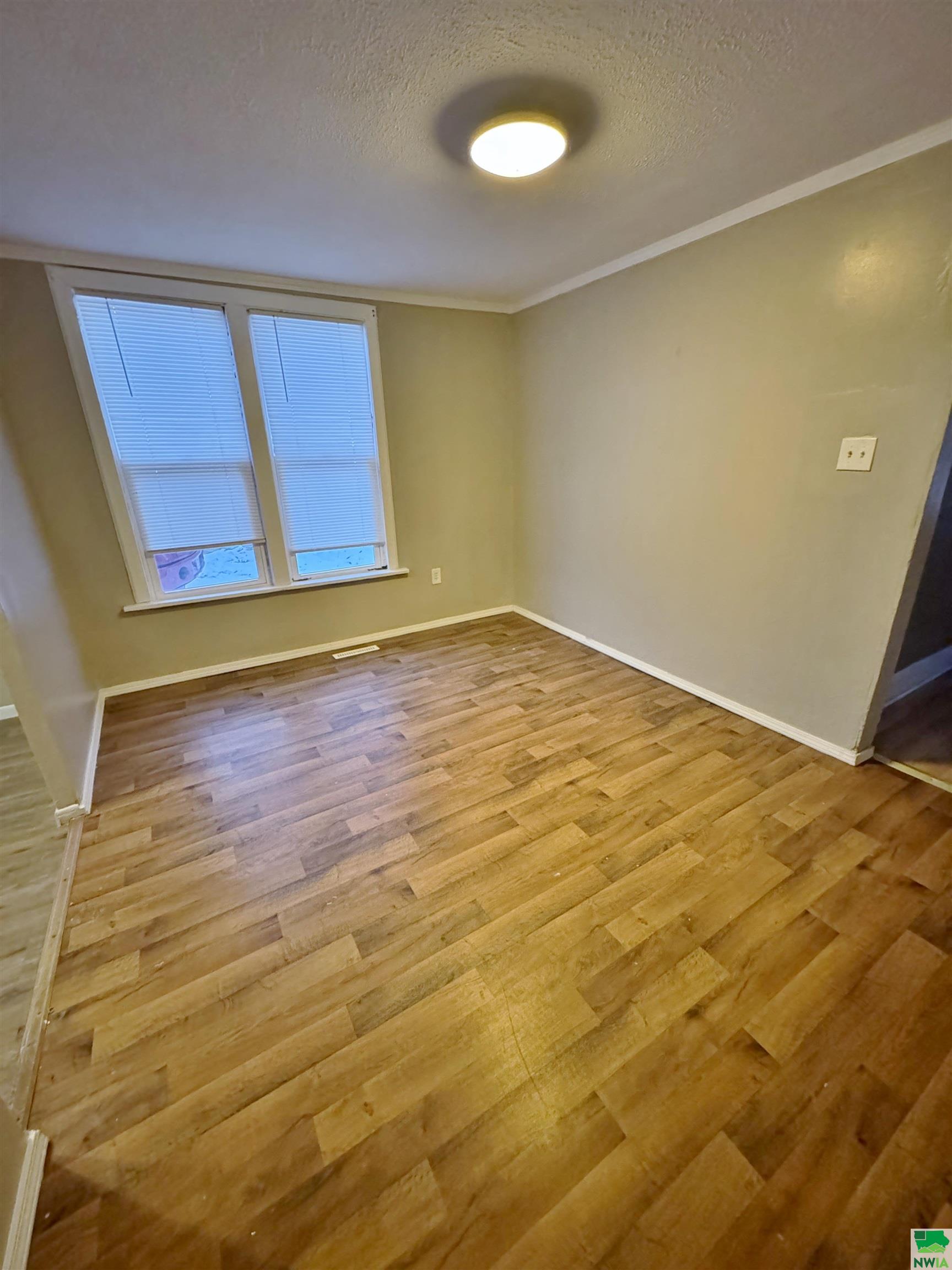 MLS #827324