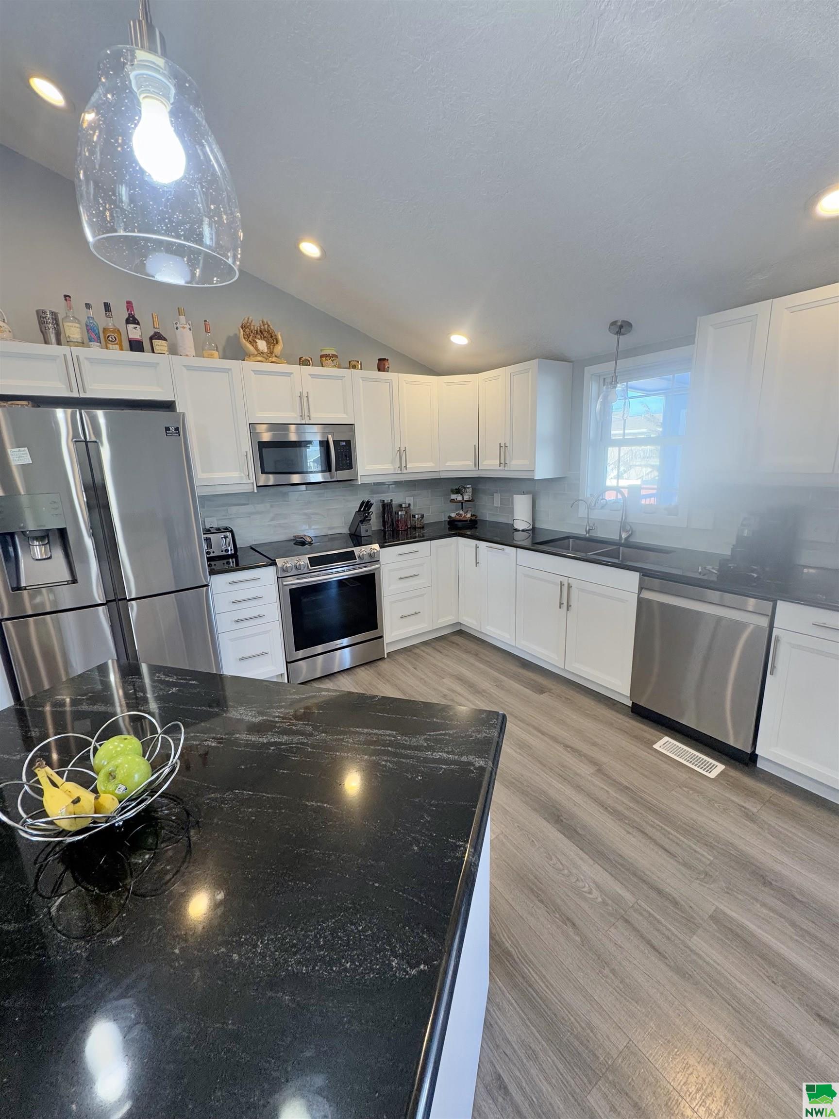 MLS #827329