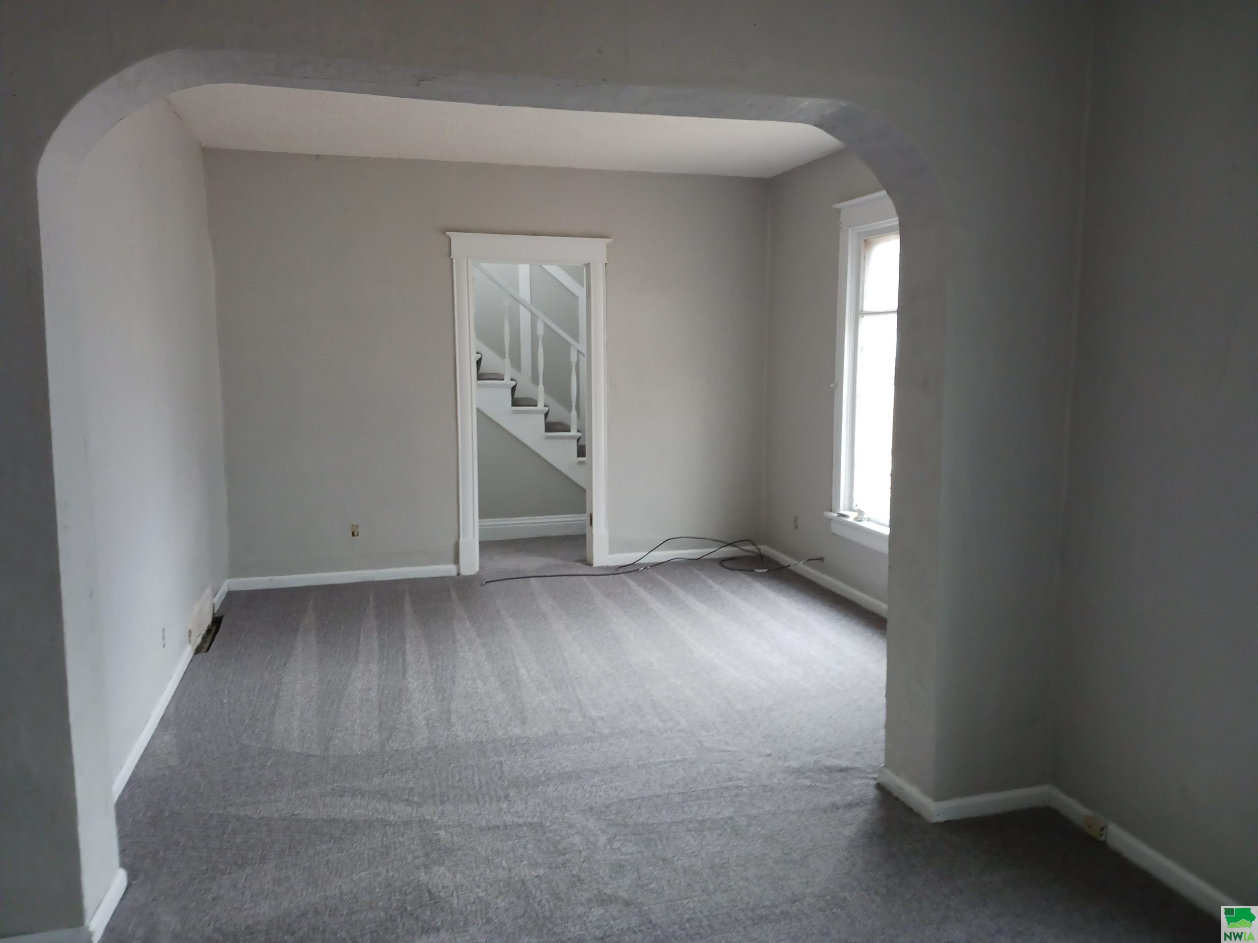 MLS #827342