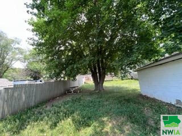 MLS #827355