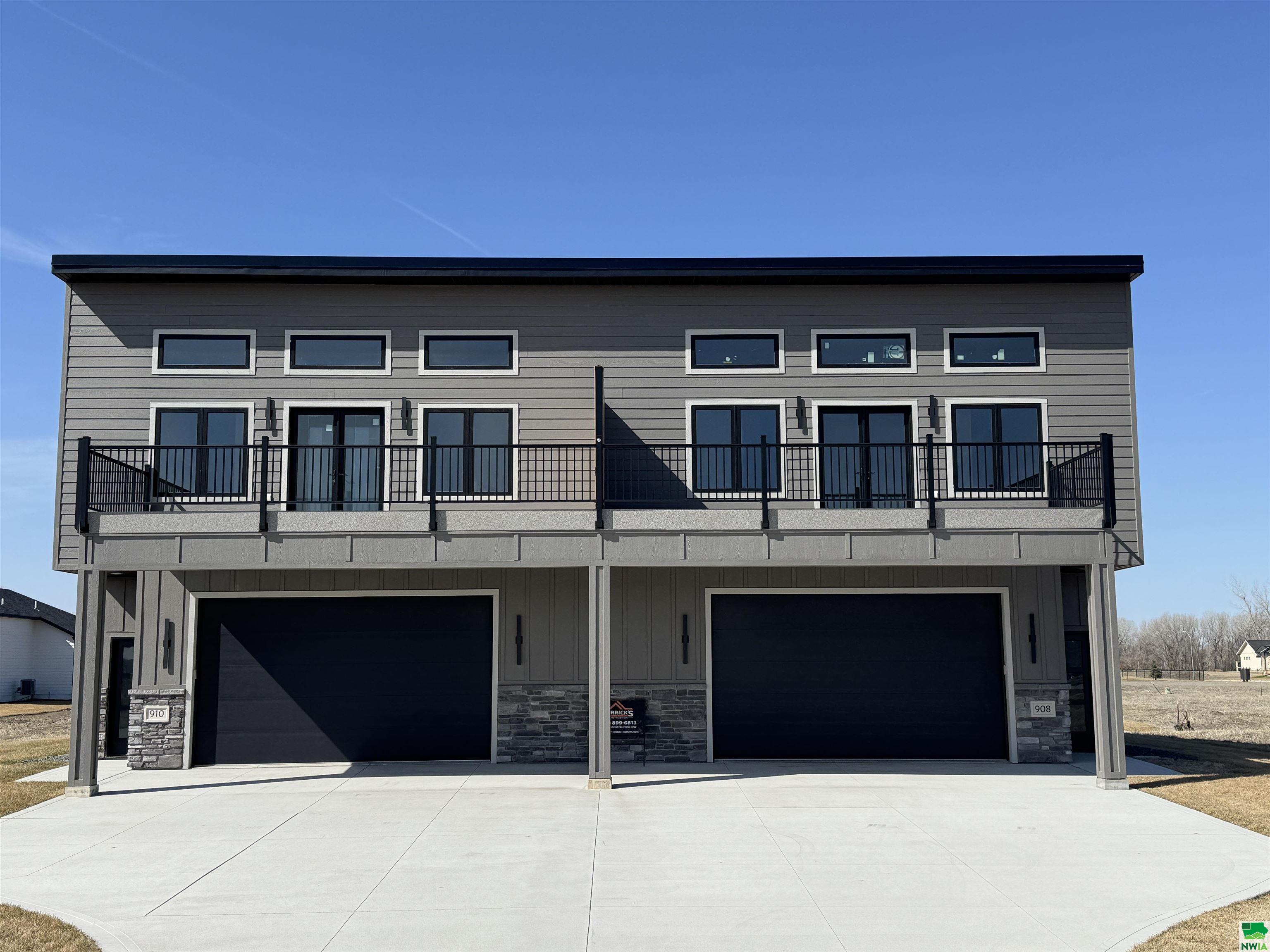 MLS #827364
