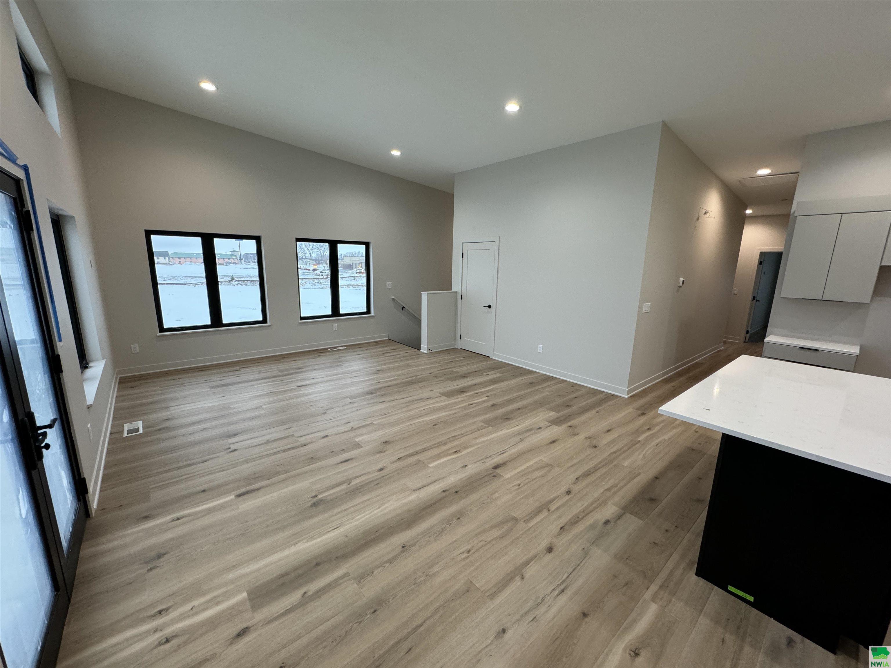 MLS #827364