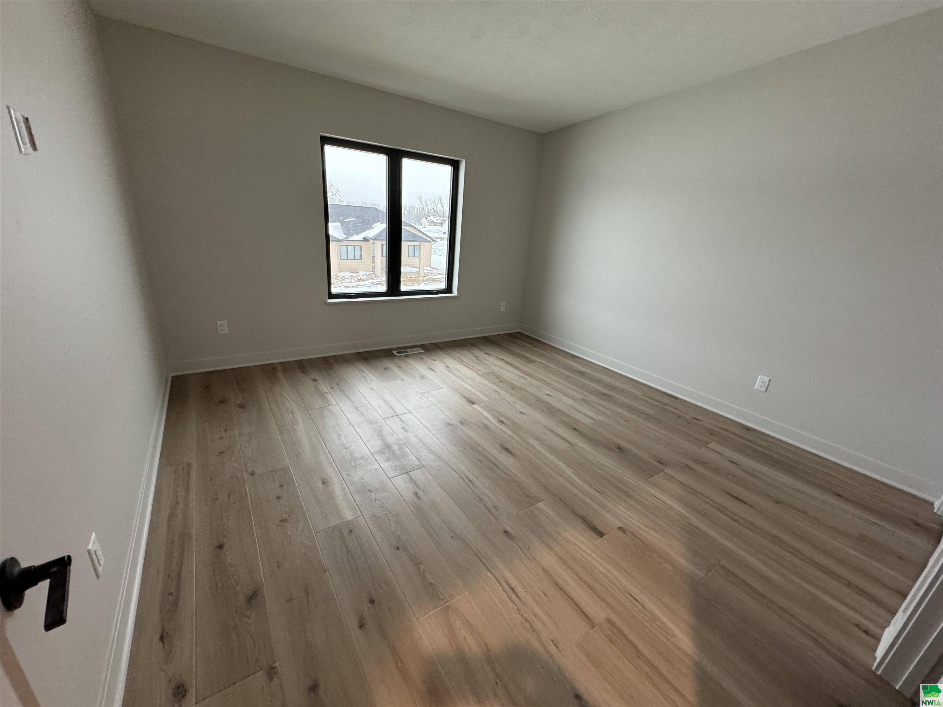 MLS #827364