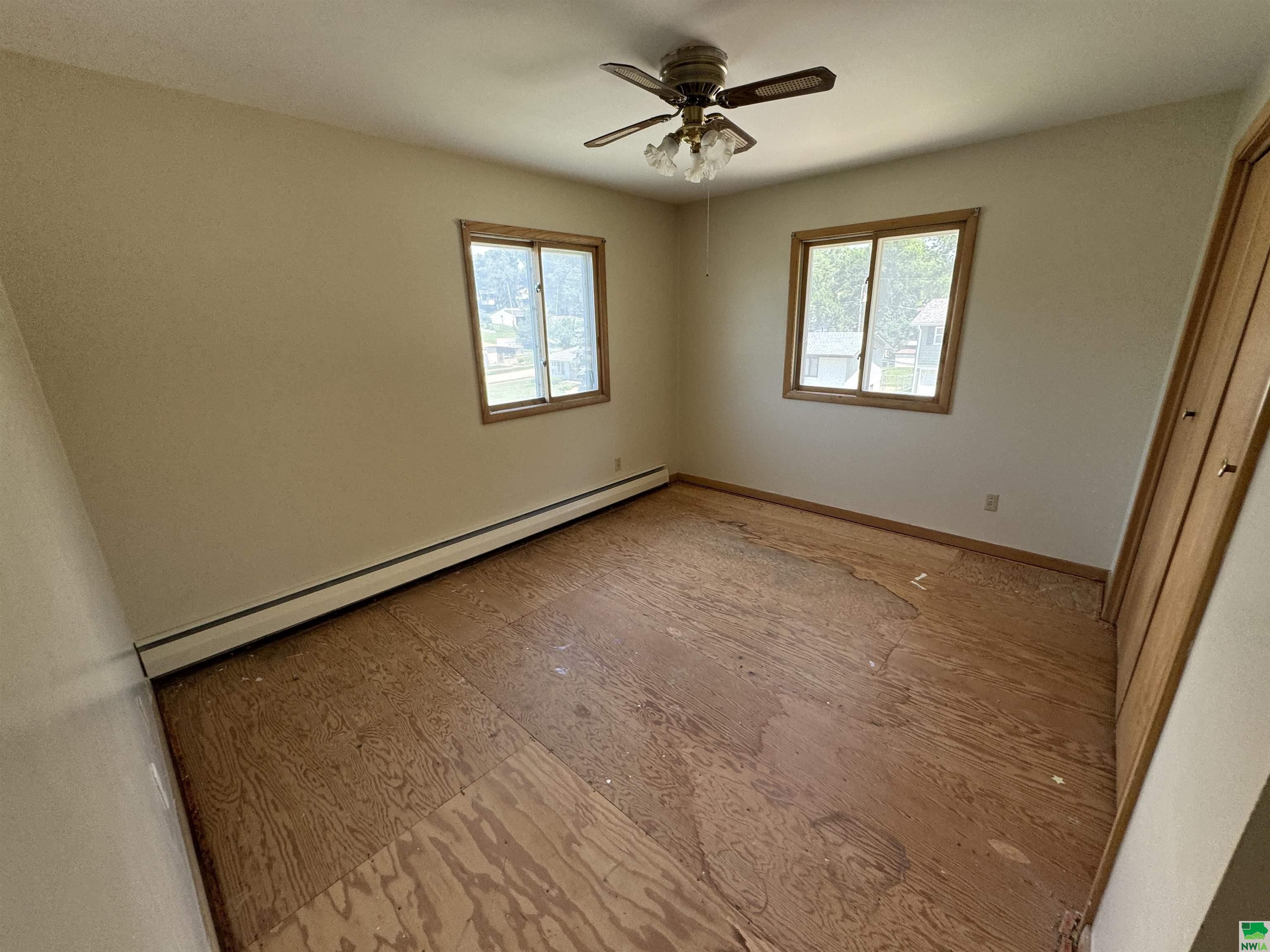 MLS #827366