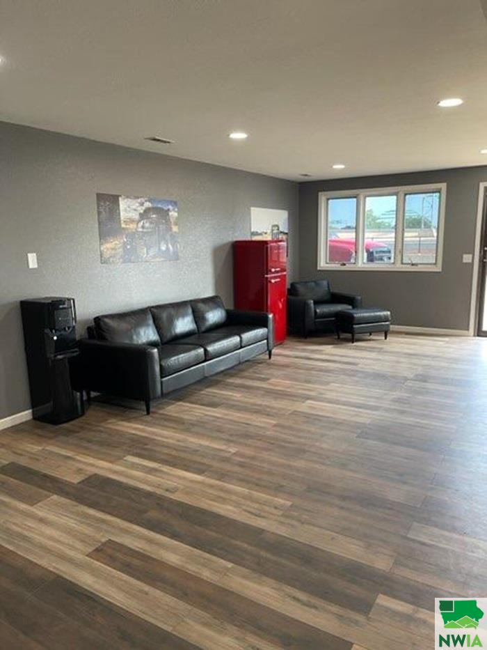 MLS #827372