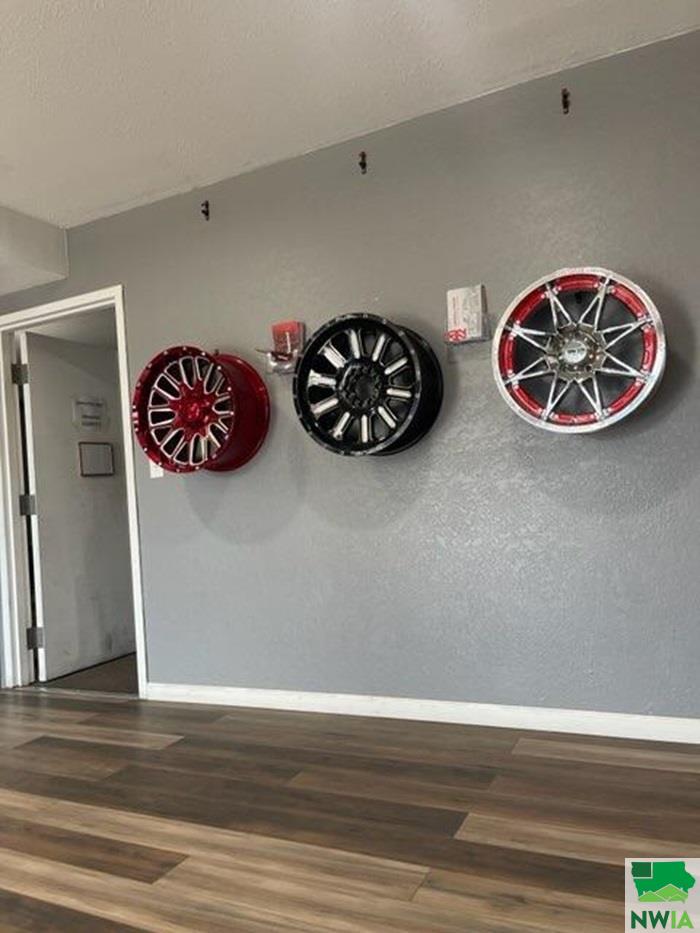 MLS #827372