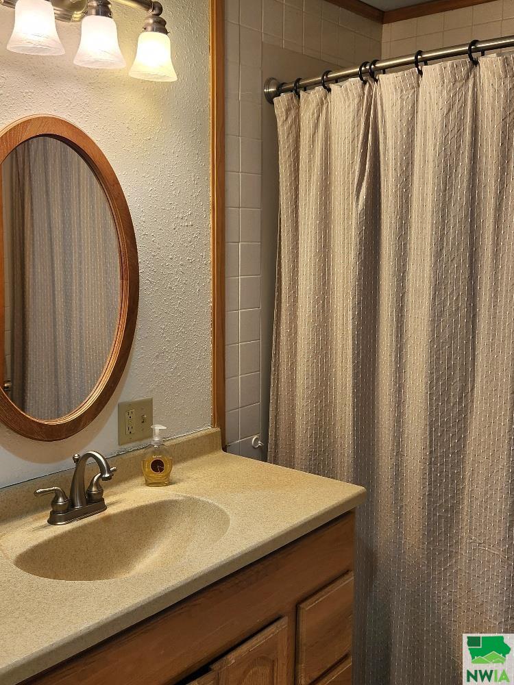 MLS #827379