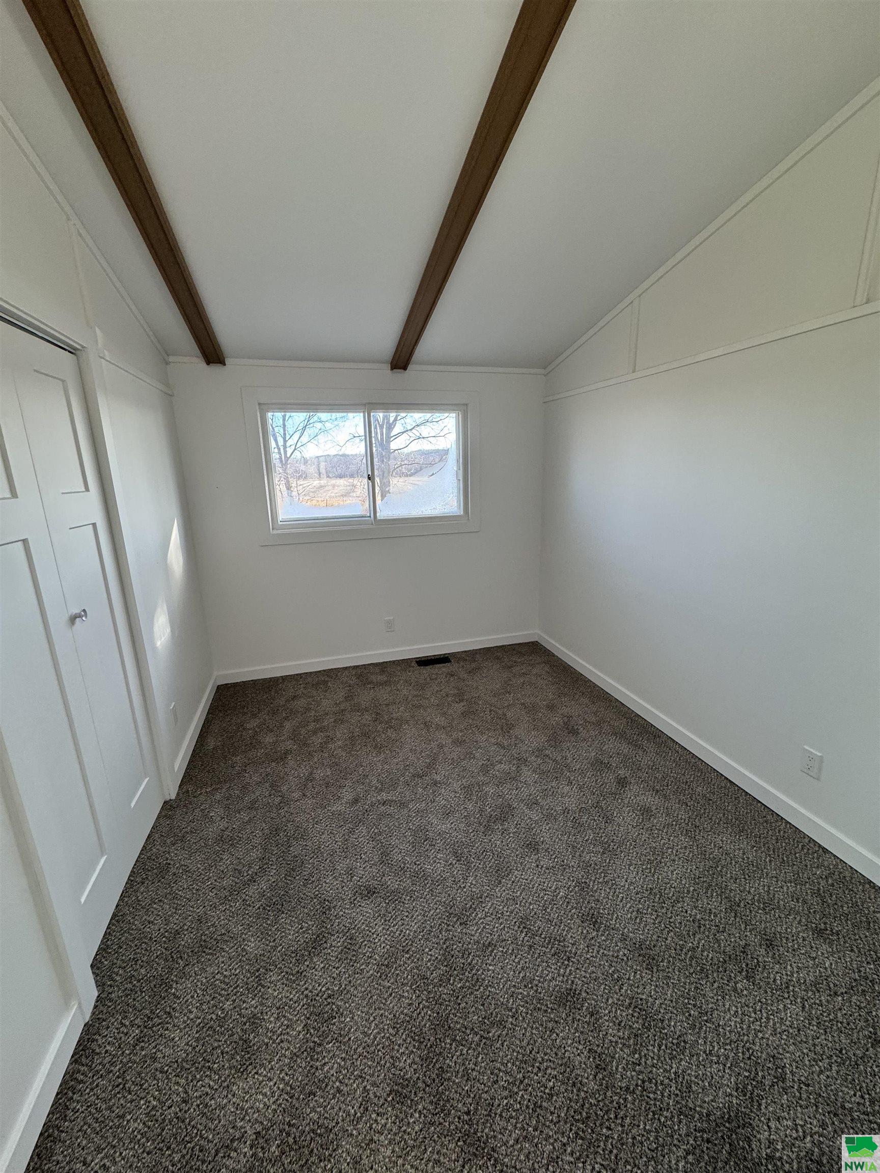 MLS #827383