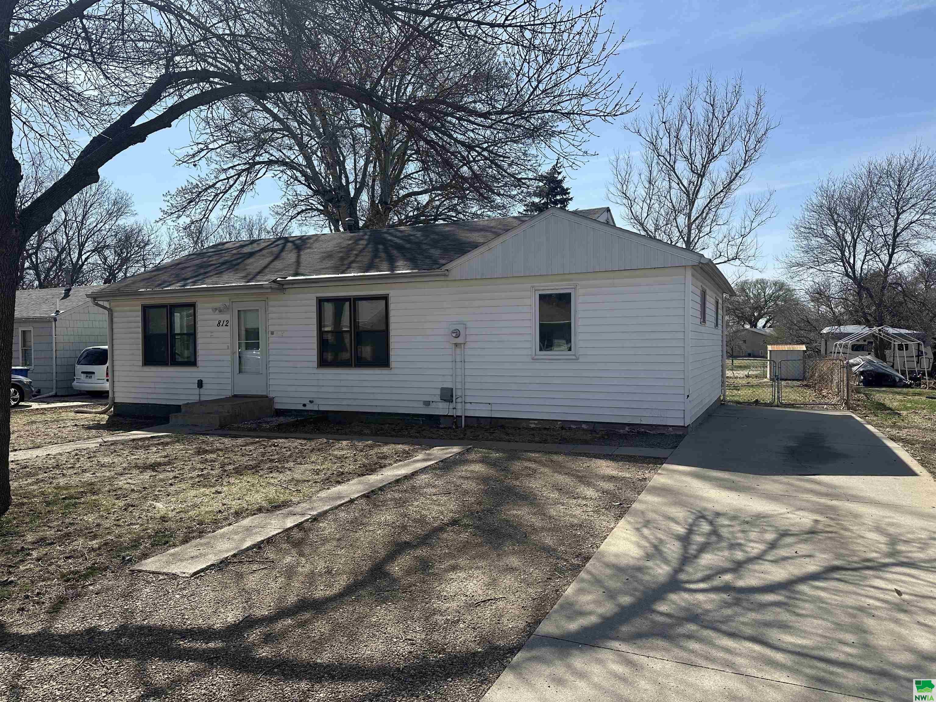 MLS #827392