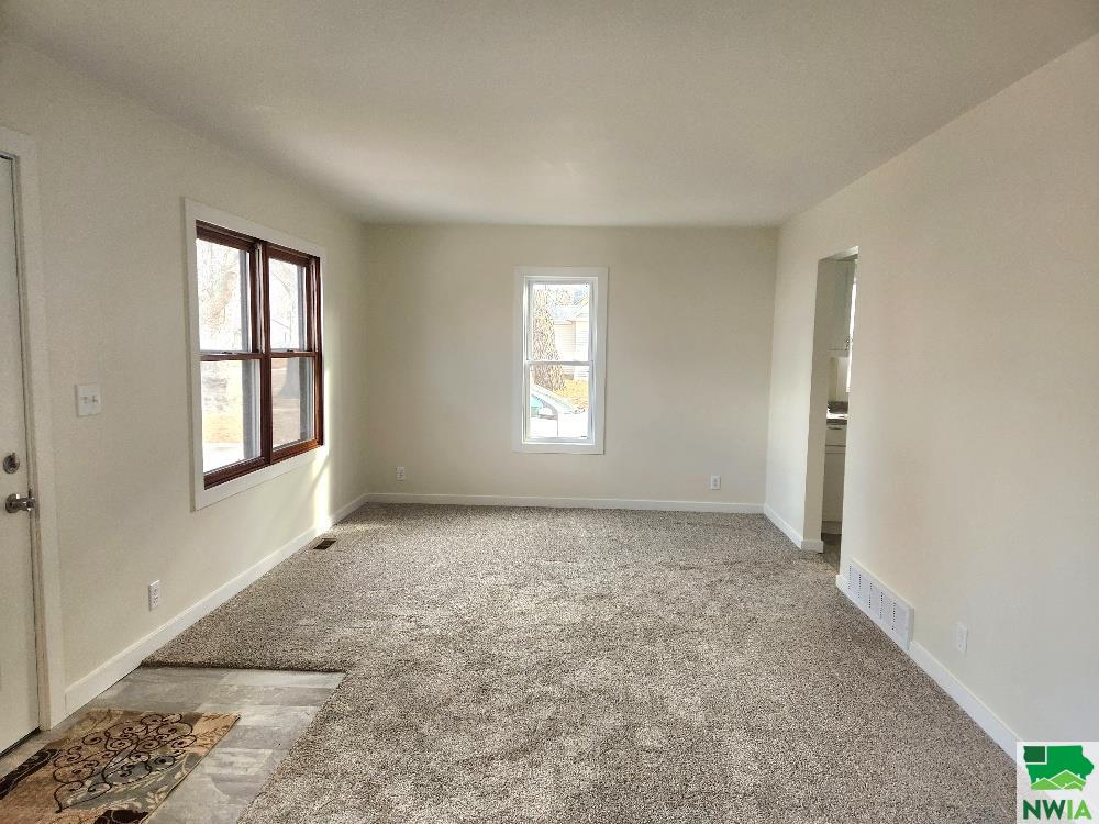 MLS #827392
