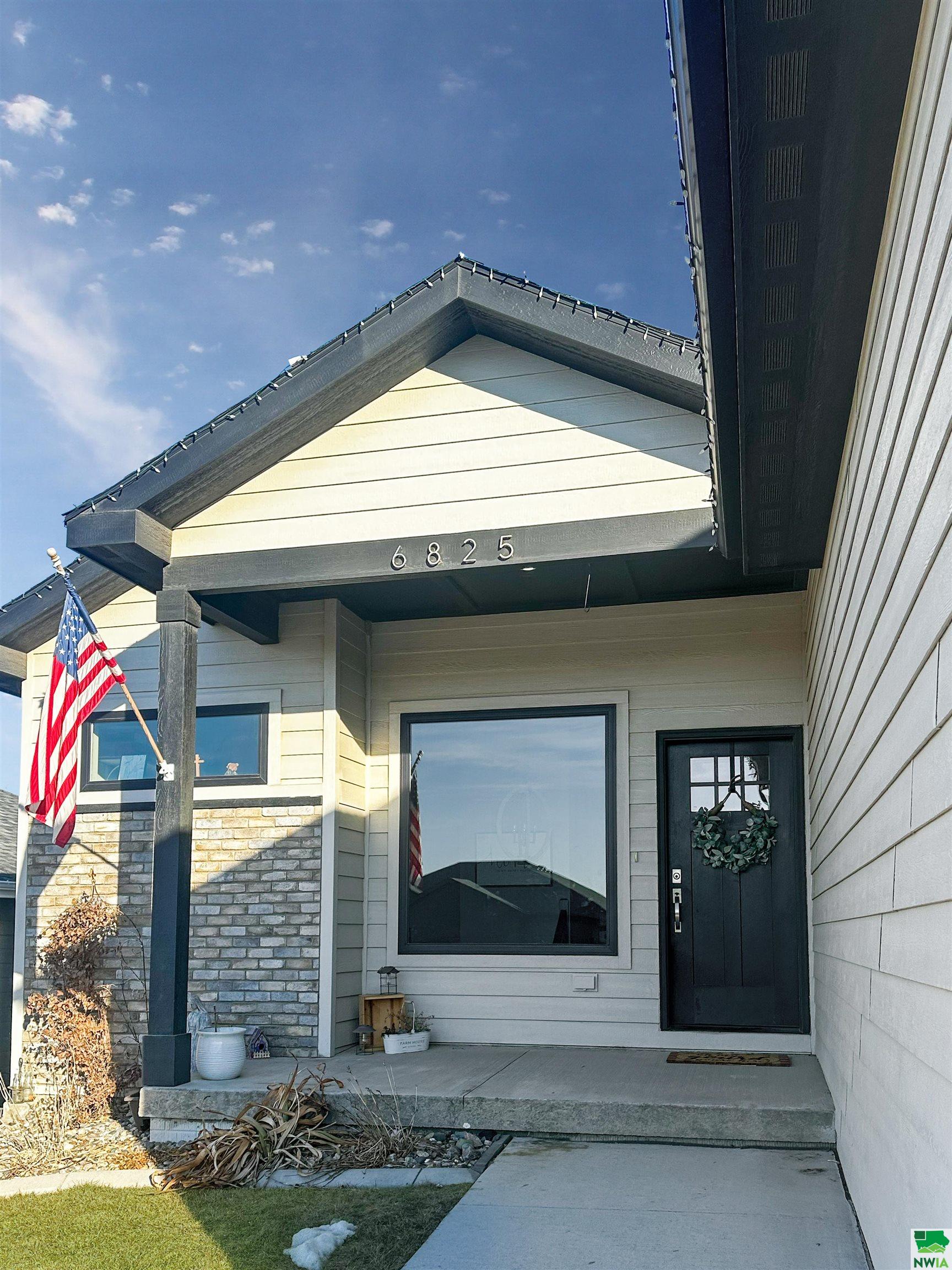 MLS #827403