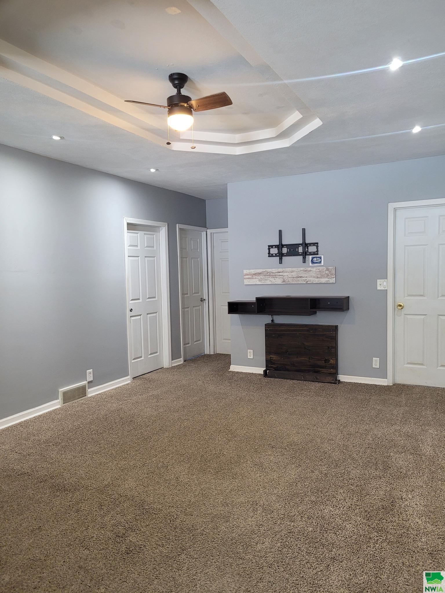 MLS #827411