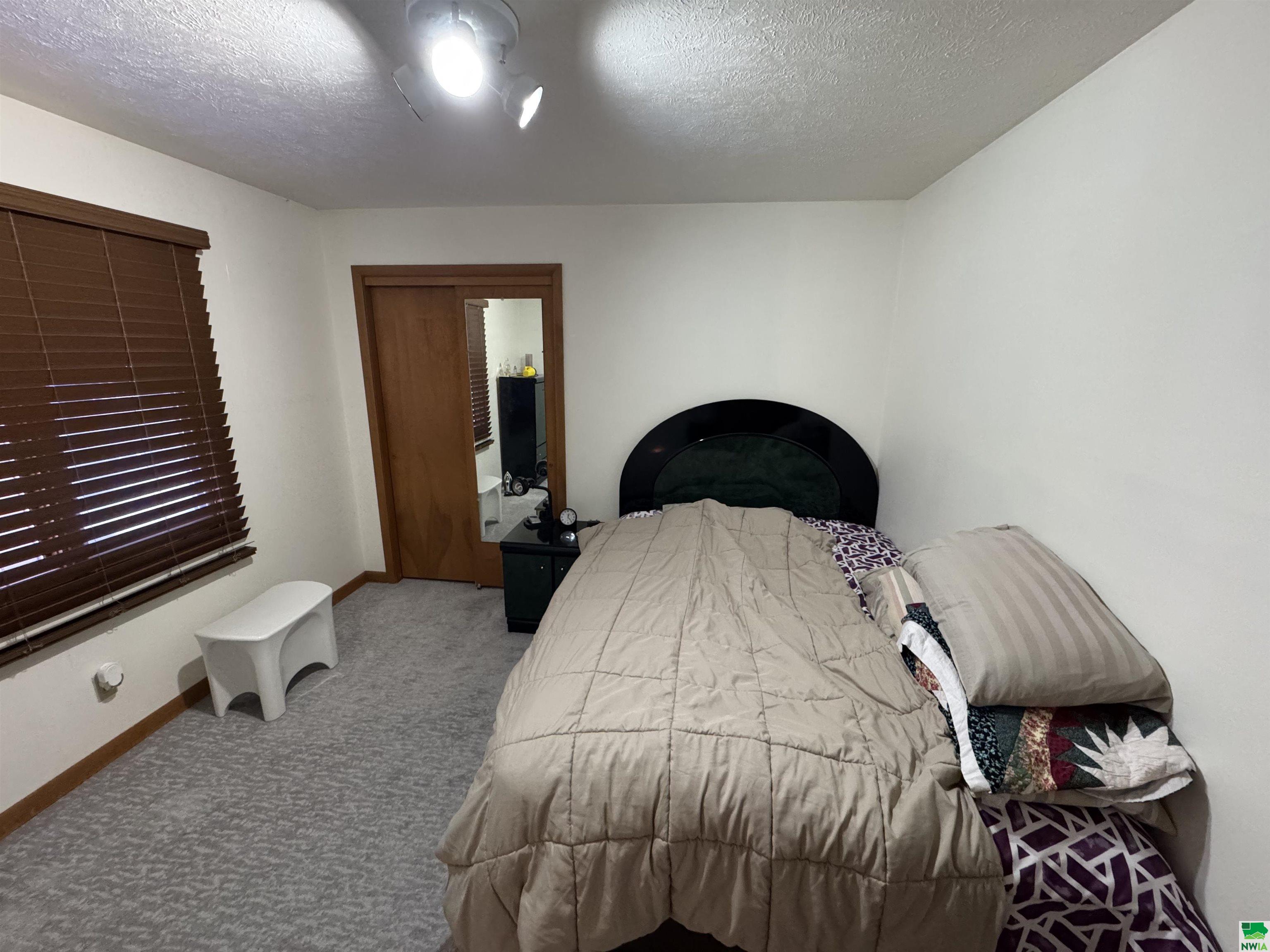 MLS #827413