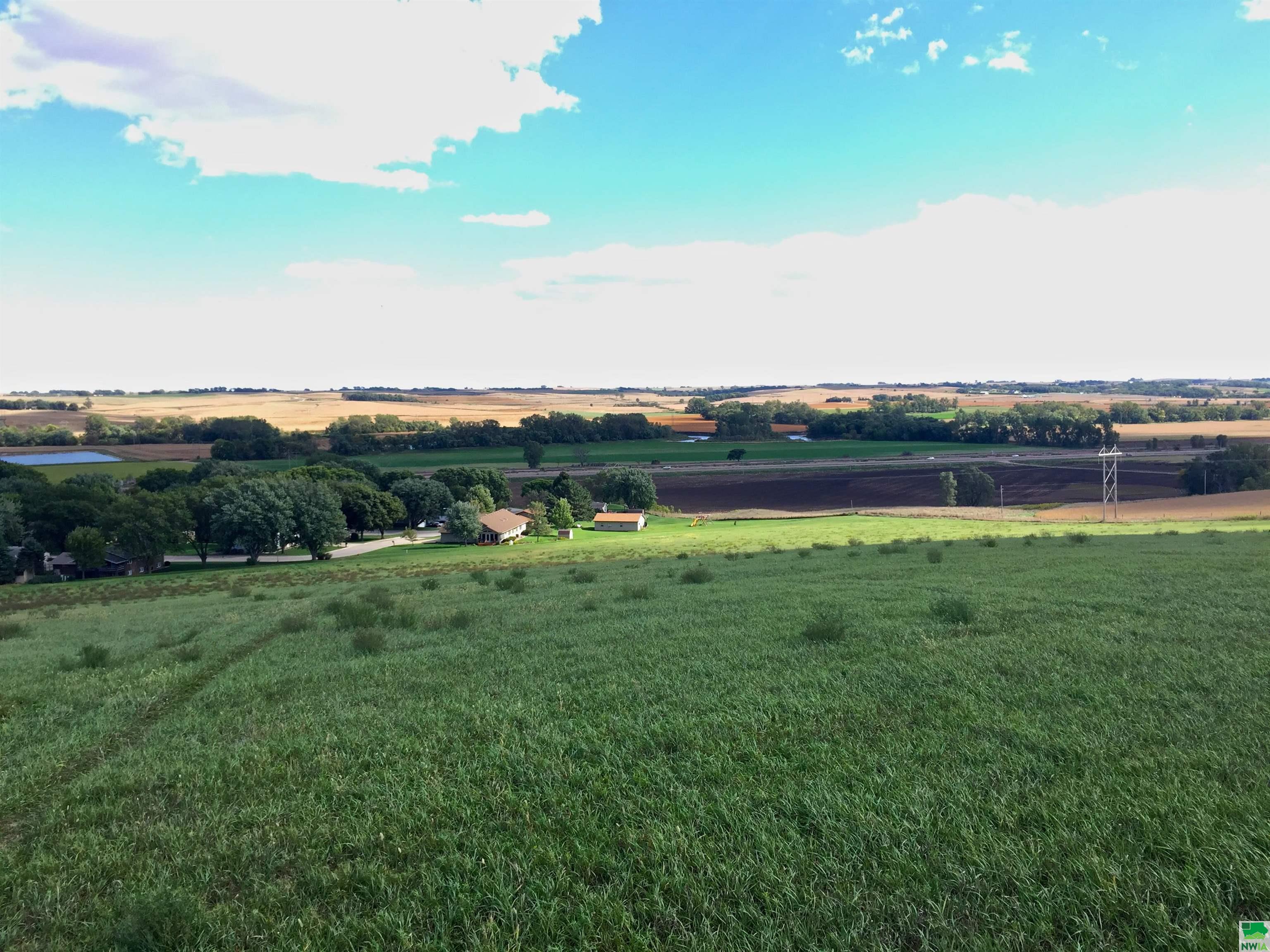 LOT 17 Tucker Hill Dr - REPLAT, Hinton, IA 51024 