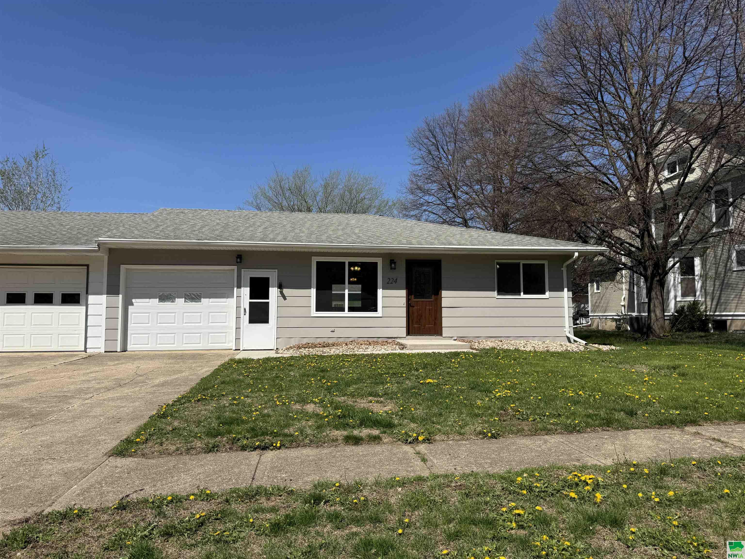 224 BURLINGTON ST, Kingsley, IA 51028 