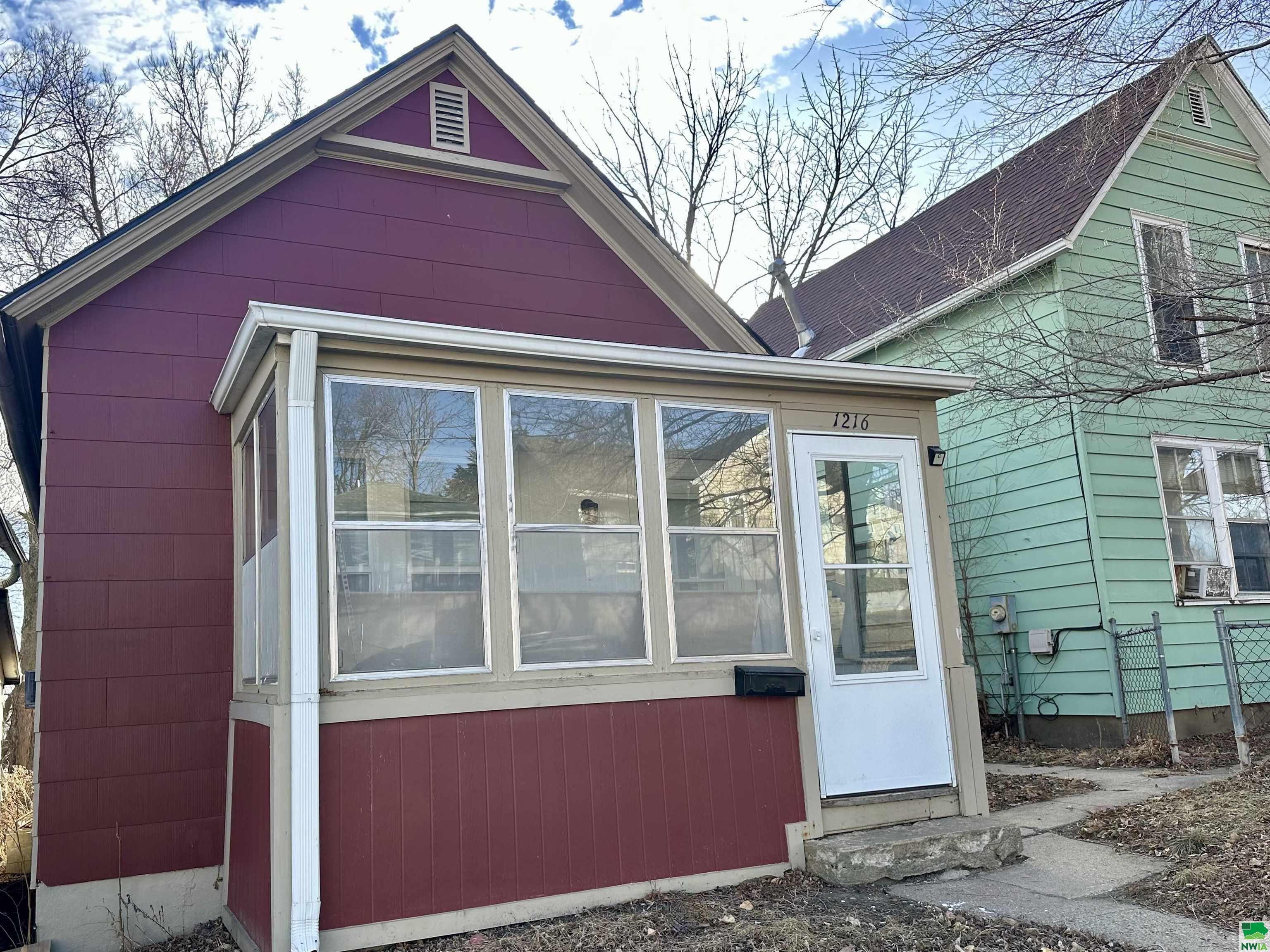 1216 2ND ST W, Sioux City, IA 51103 