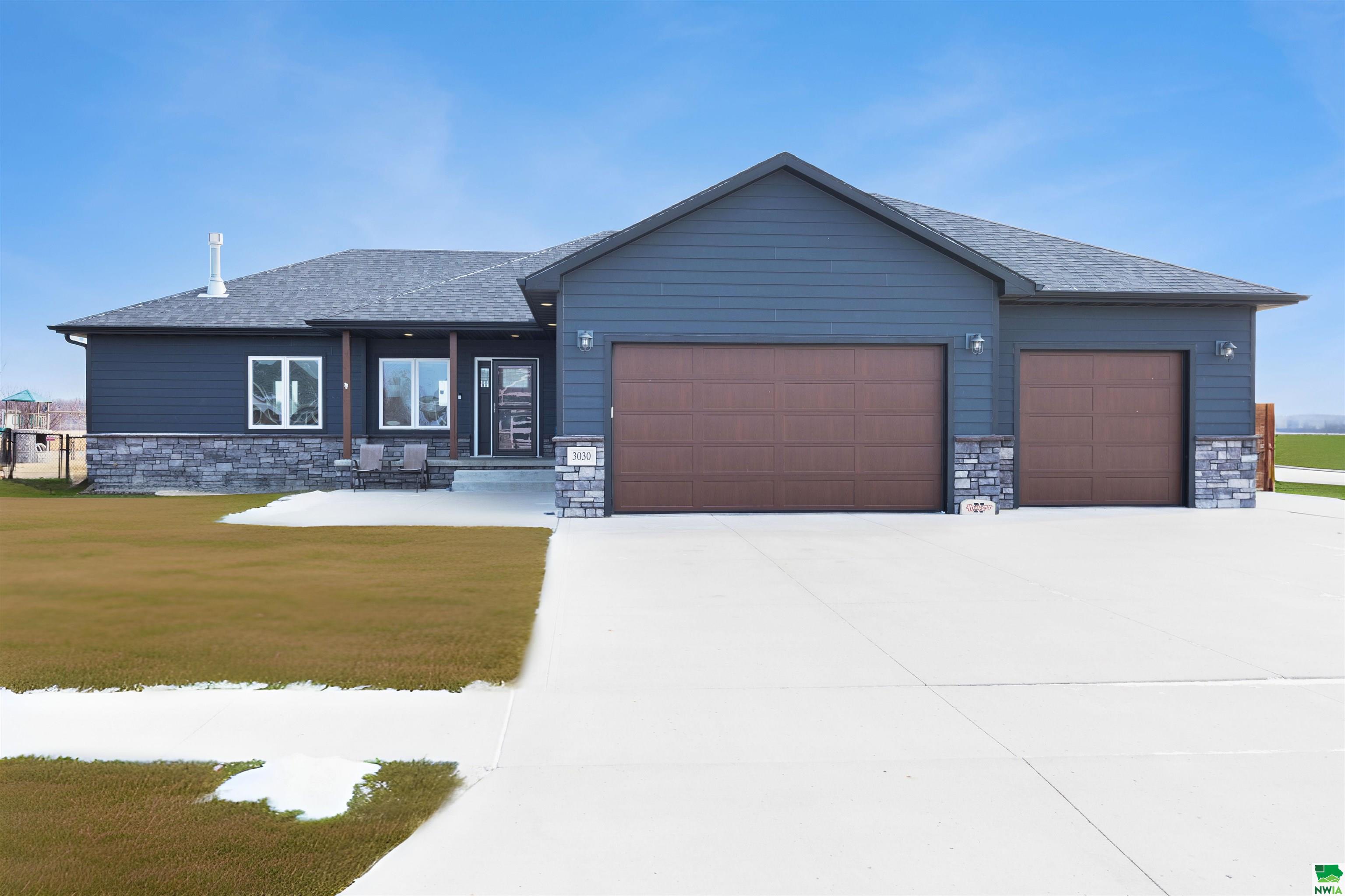 3030 Julia Circle, South Sioux City, NE 68776 