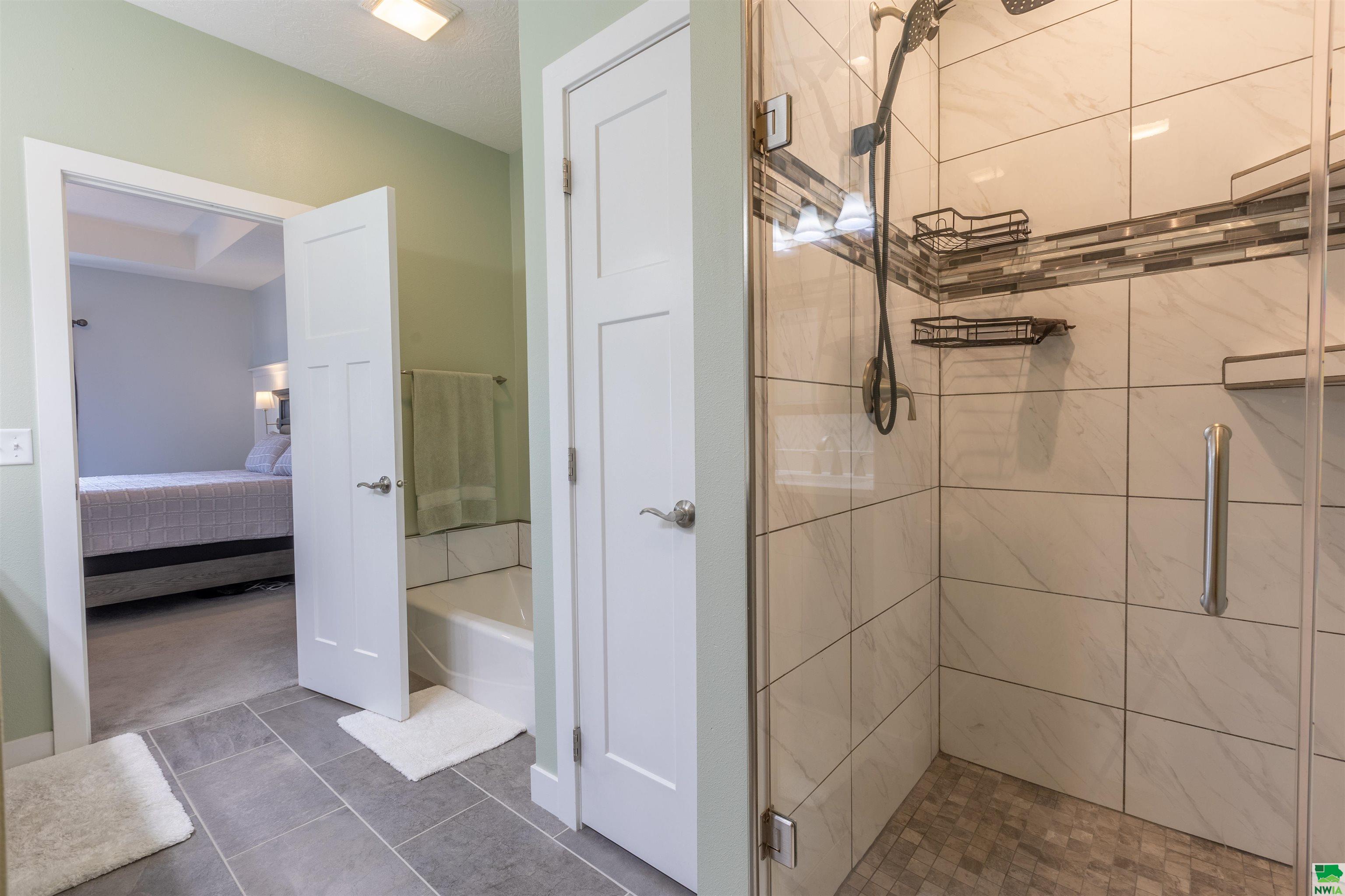 MLS #827453