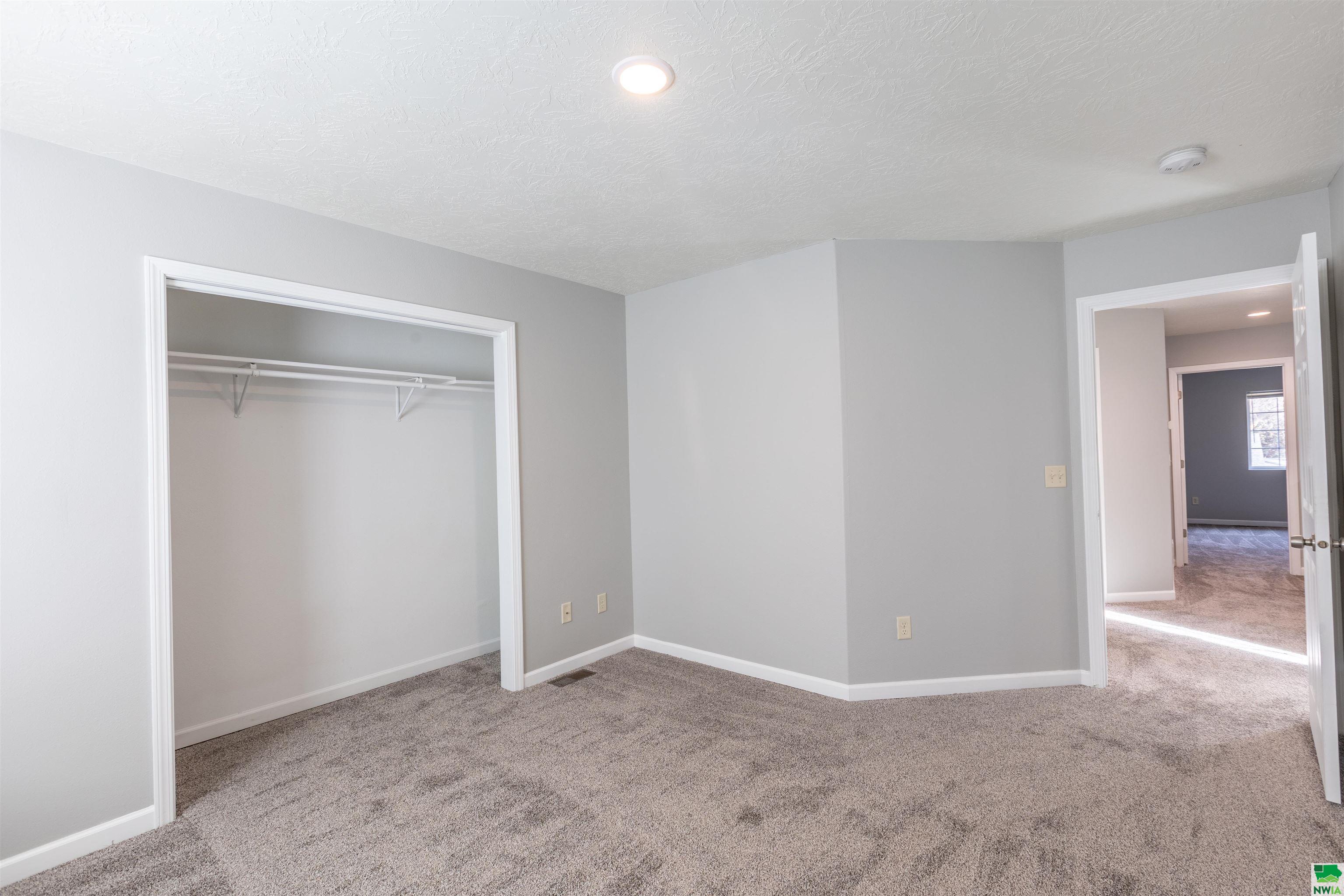 MLS #827471