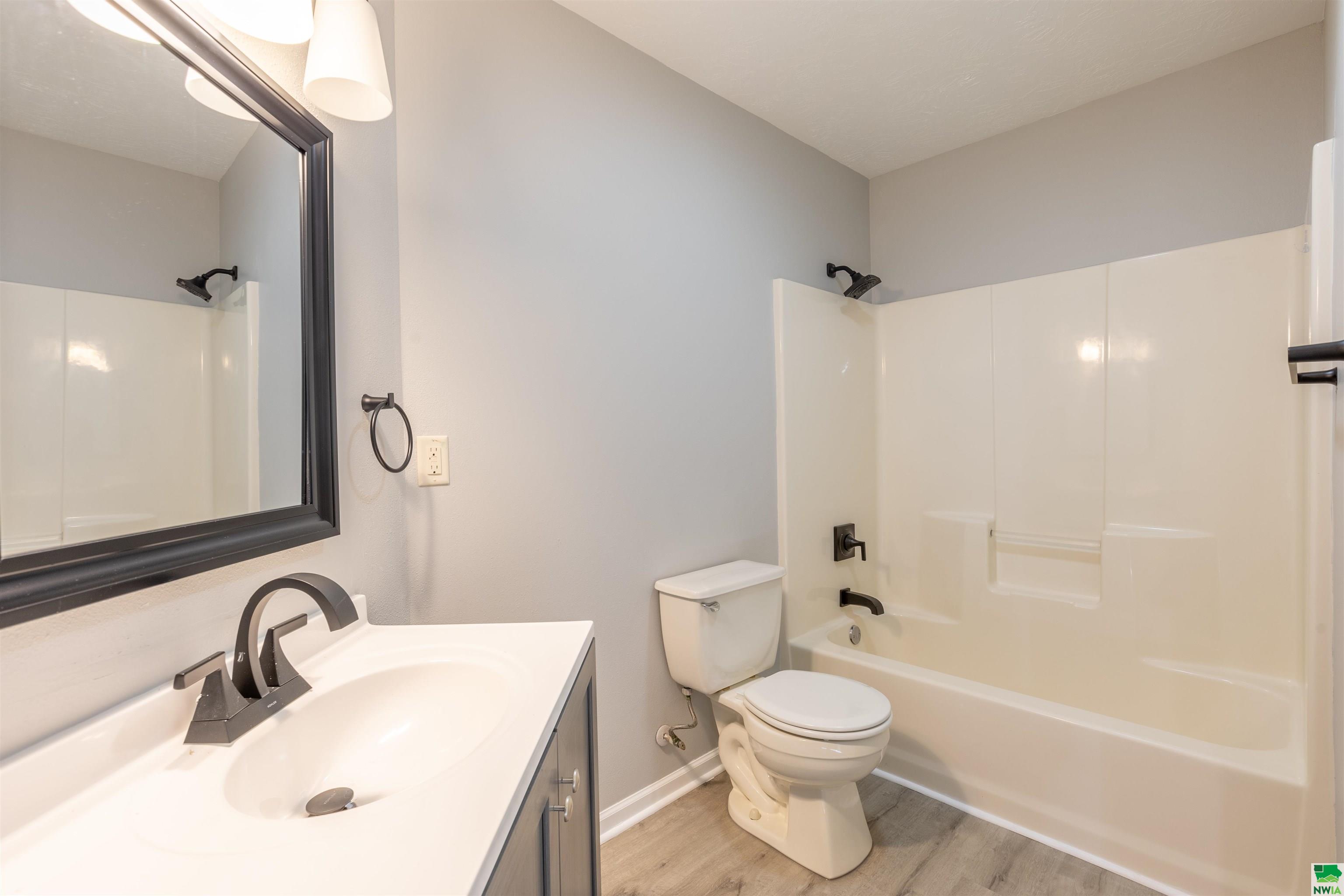 MLS #827471