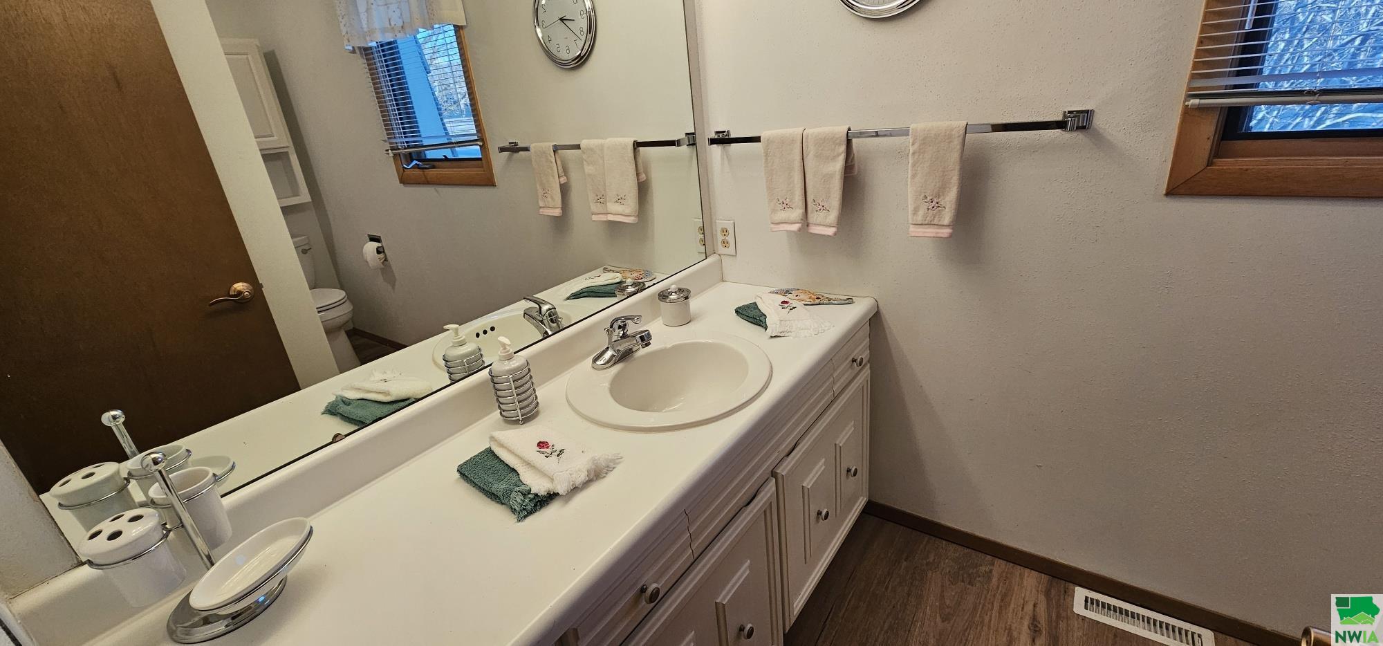 MLS #827478
