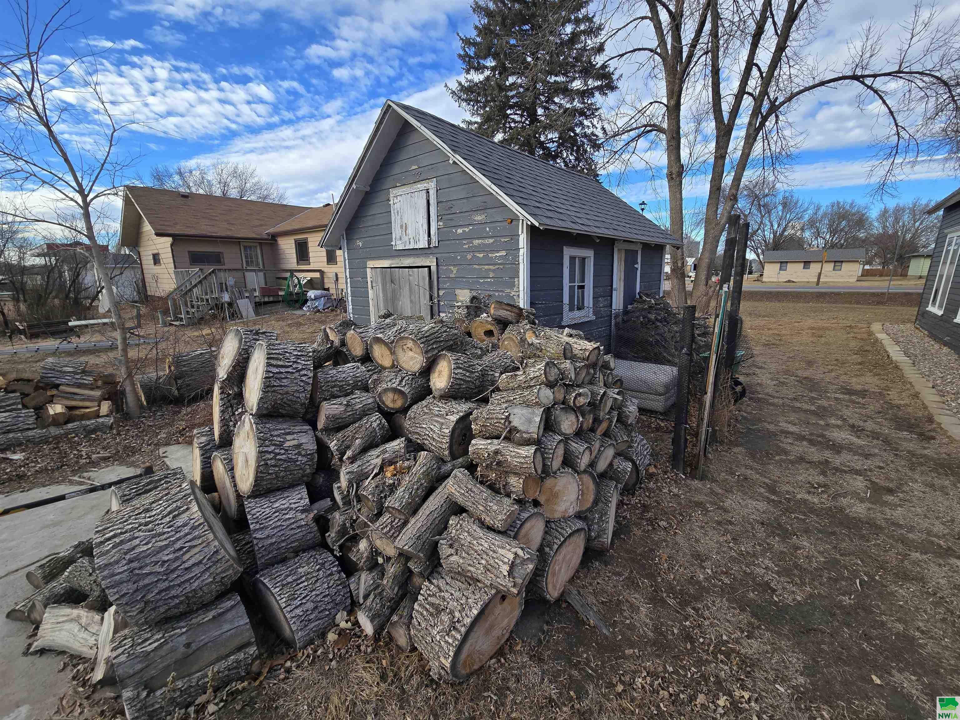 MLS #827491