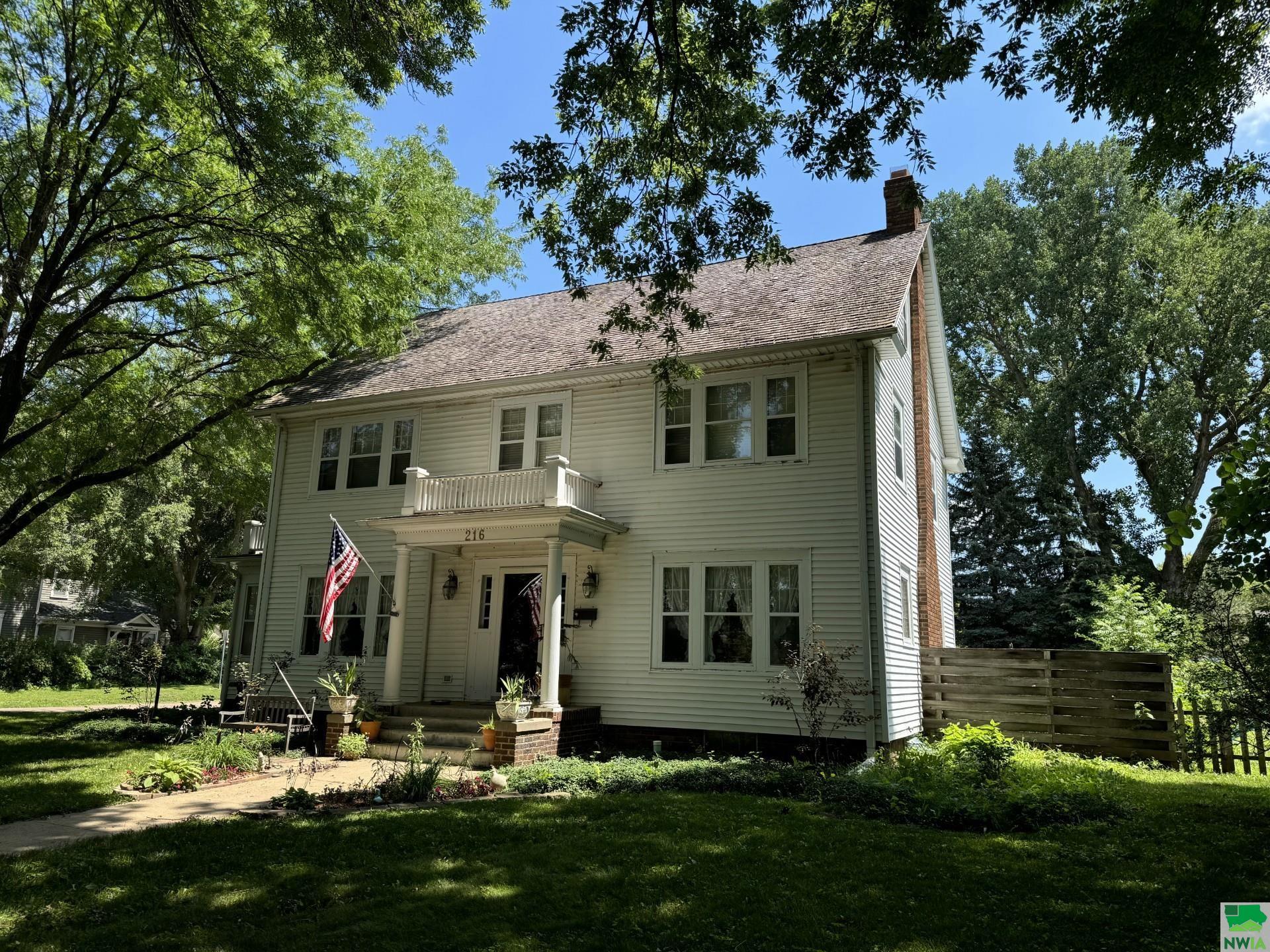 216 Forest, Vermillion, SD 57069 