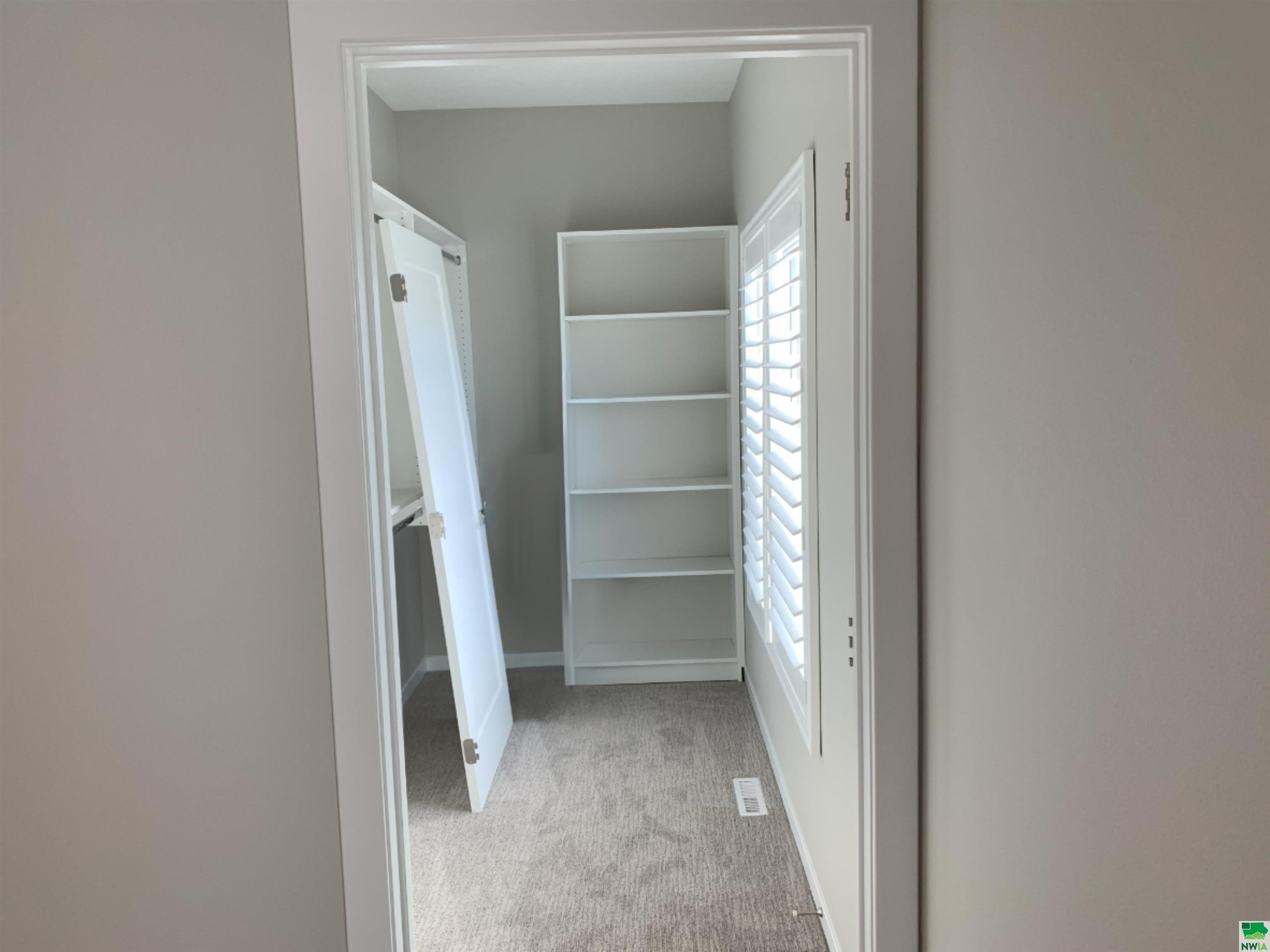 MLS #827534