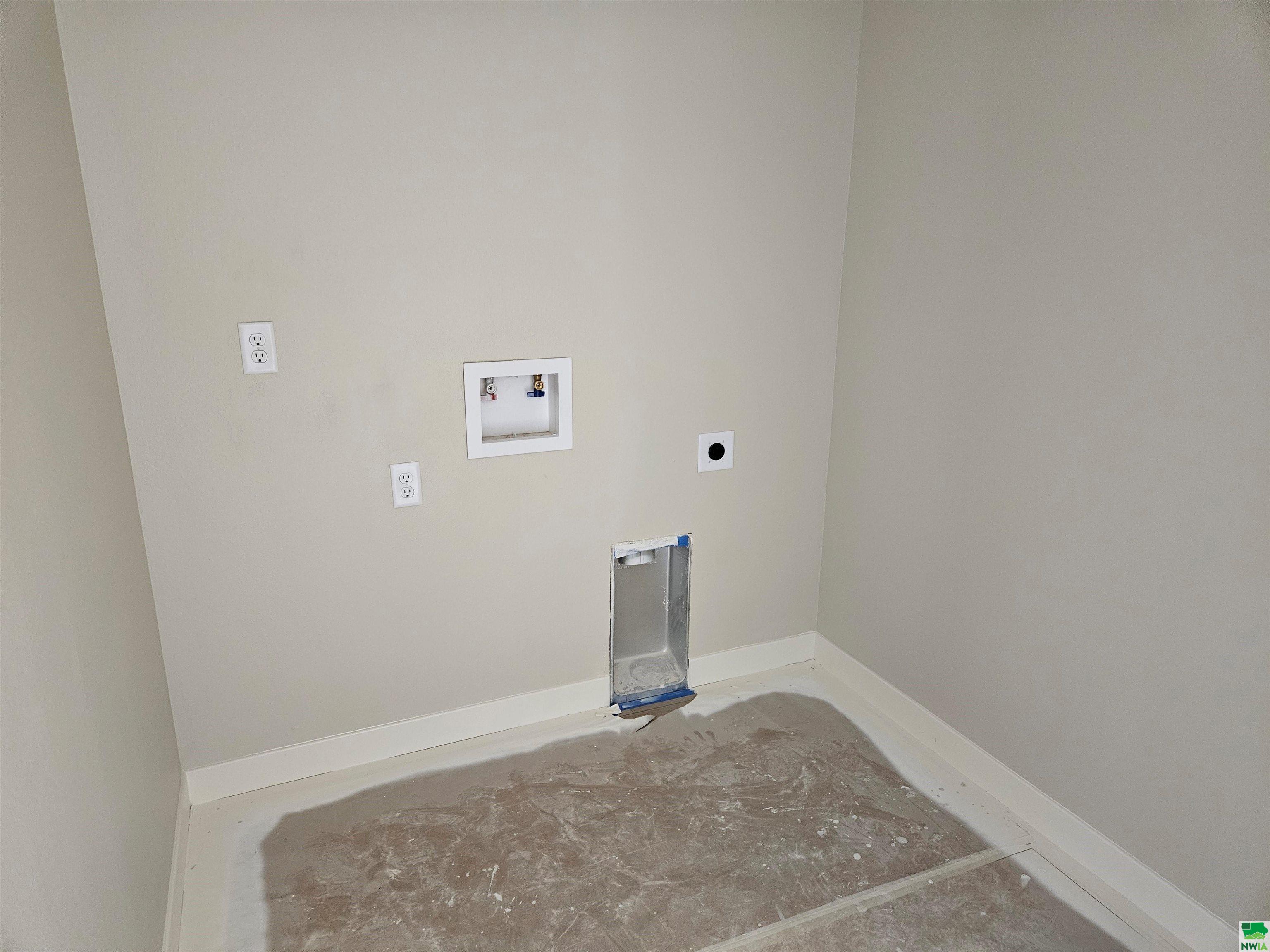MLS #827536