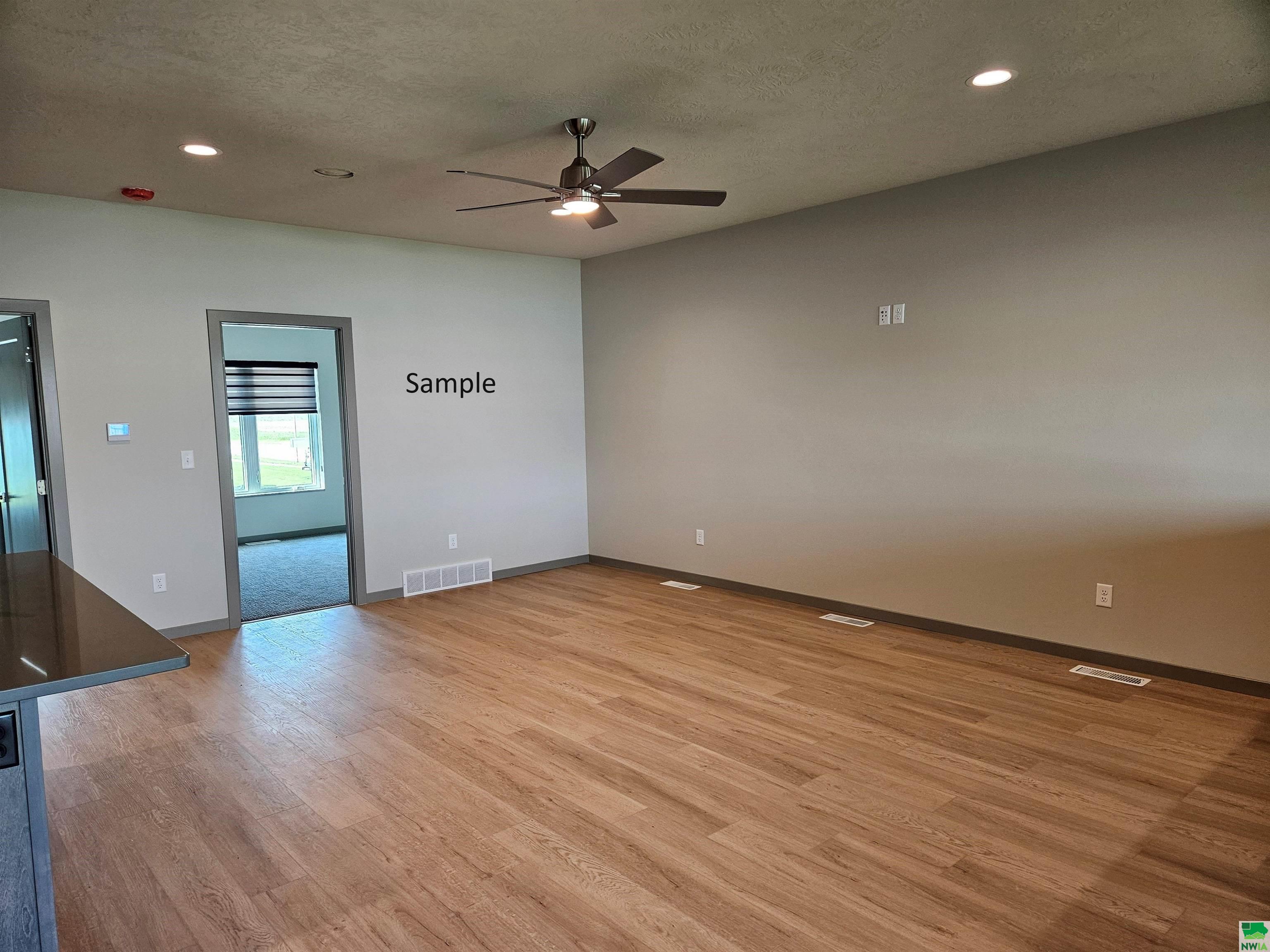 MLS #827536