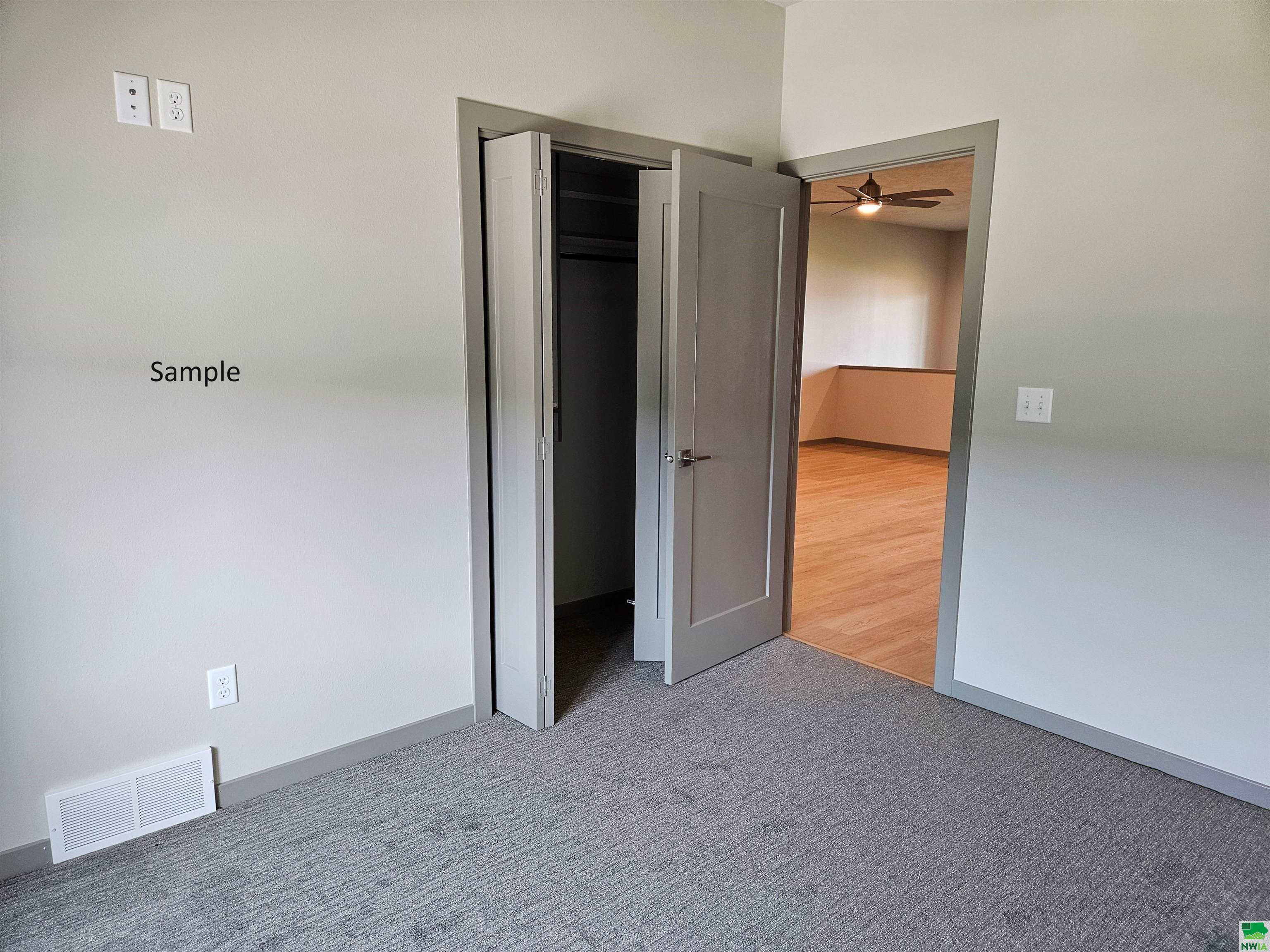 MLS #827536