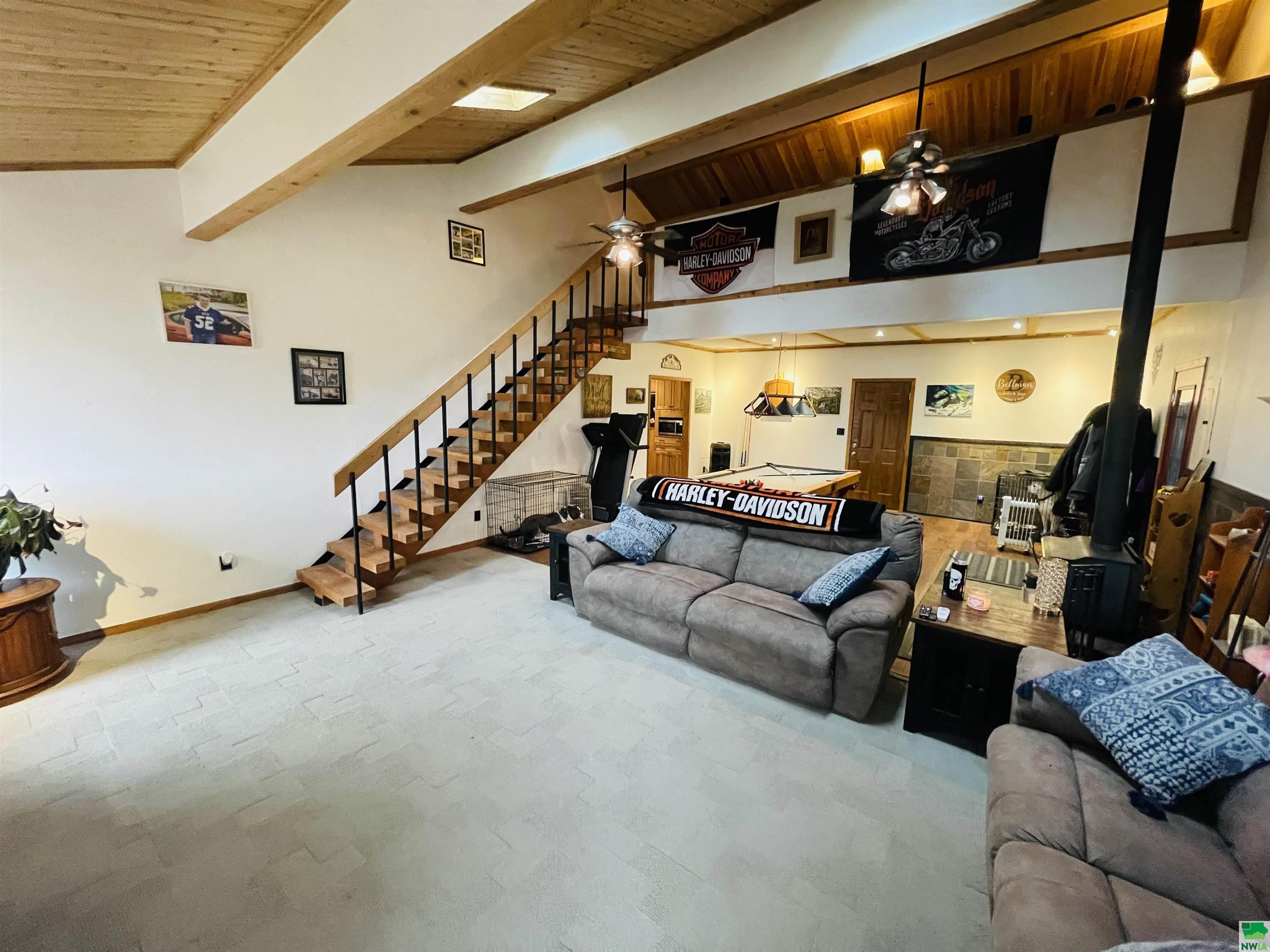 MLS #827551