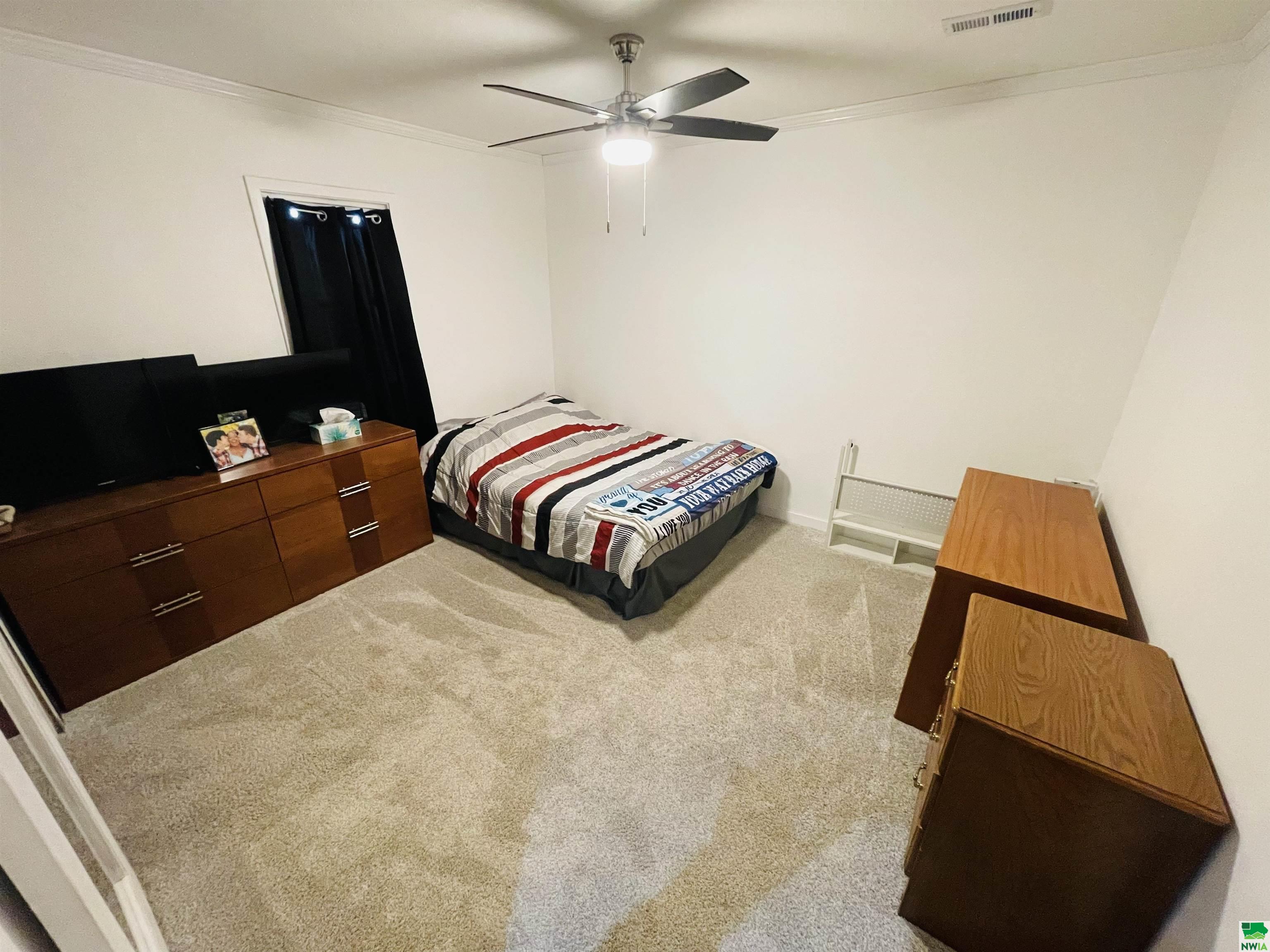 MLS #827551