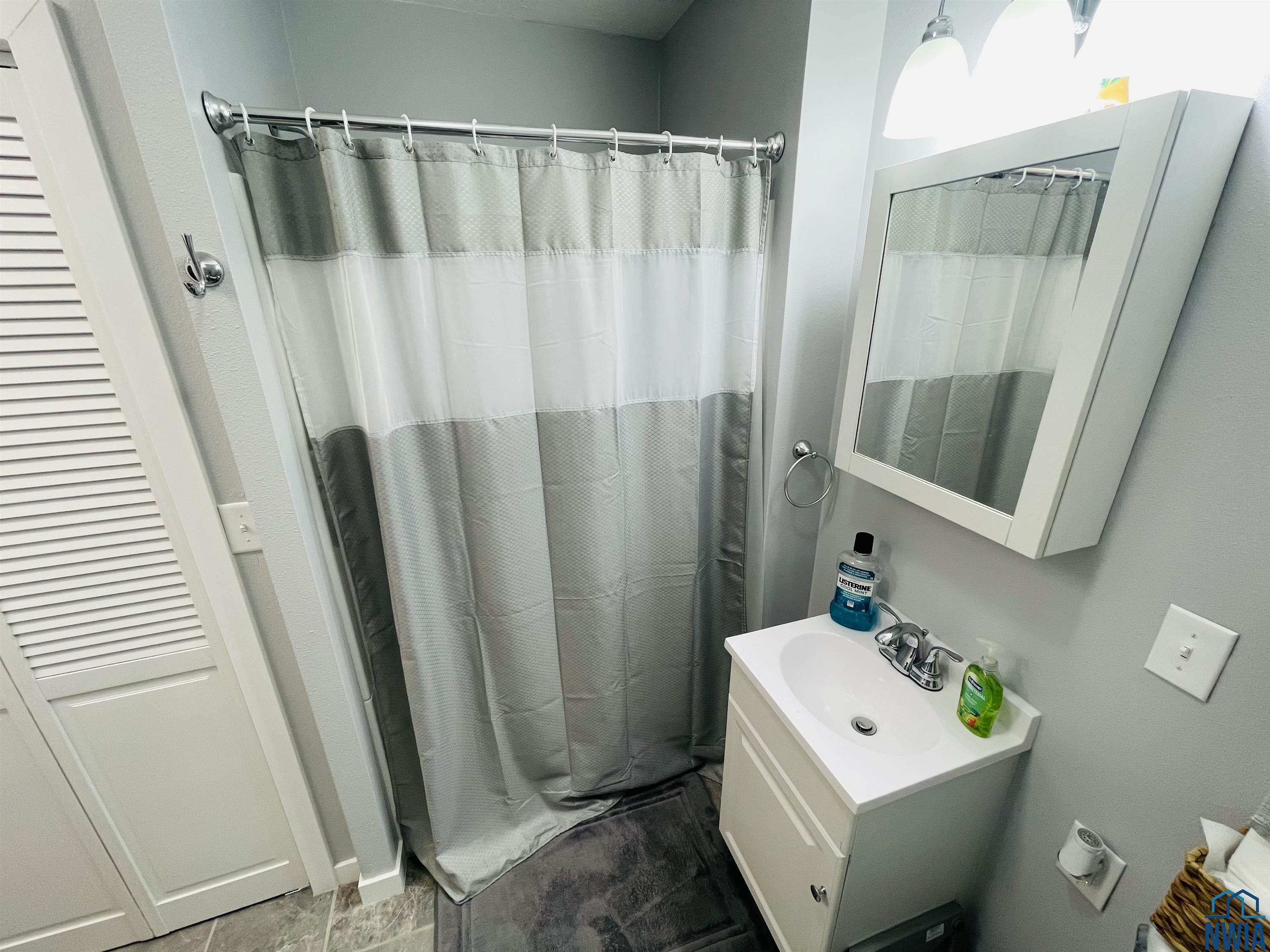 MLS #827551
